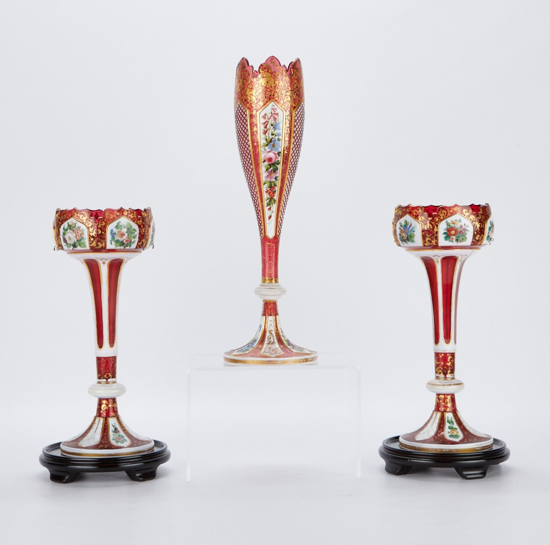 3 Bohemian Cut Overlay Glass Lustres and Vase - Bild 4 aus 7