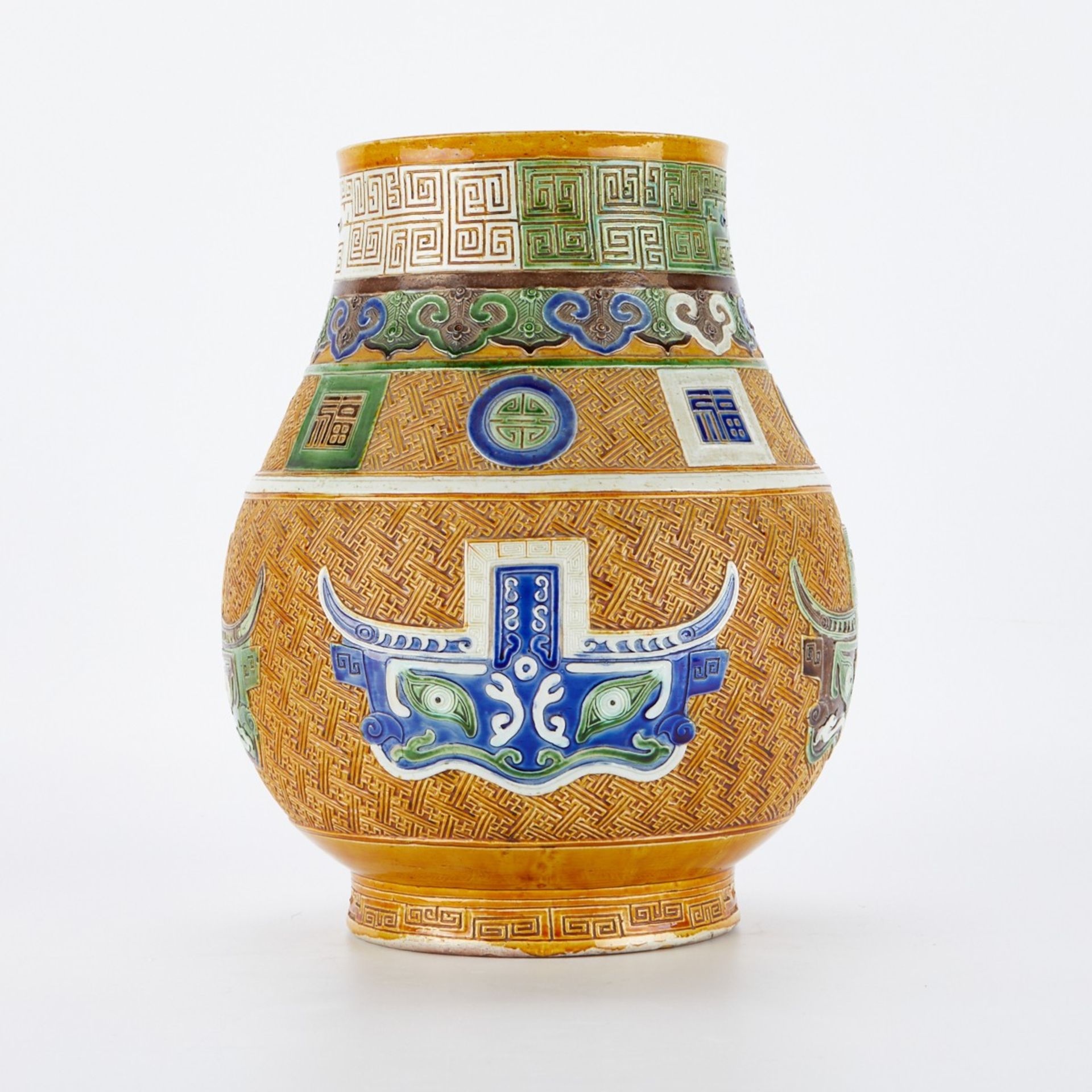 Chinese Biscuit Glaze Vase w/ Archaistic Decoration - Bild 4 aus 6