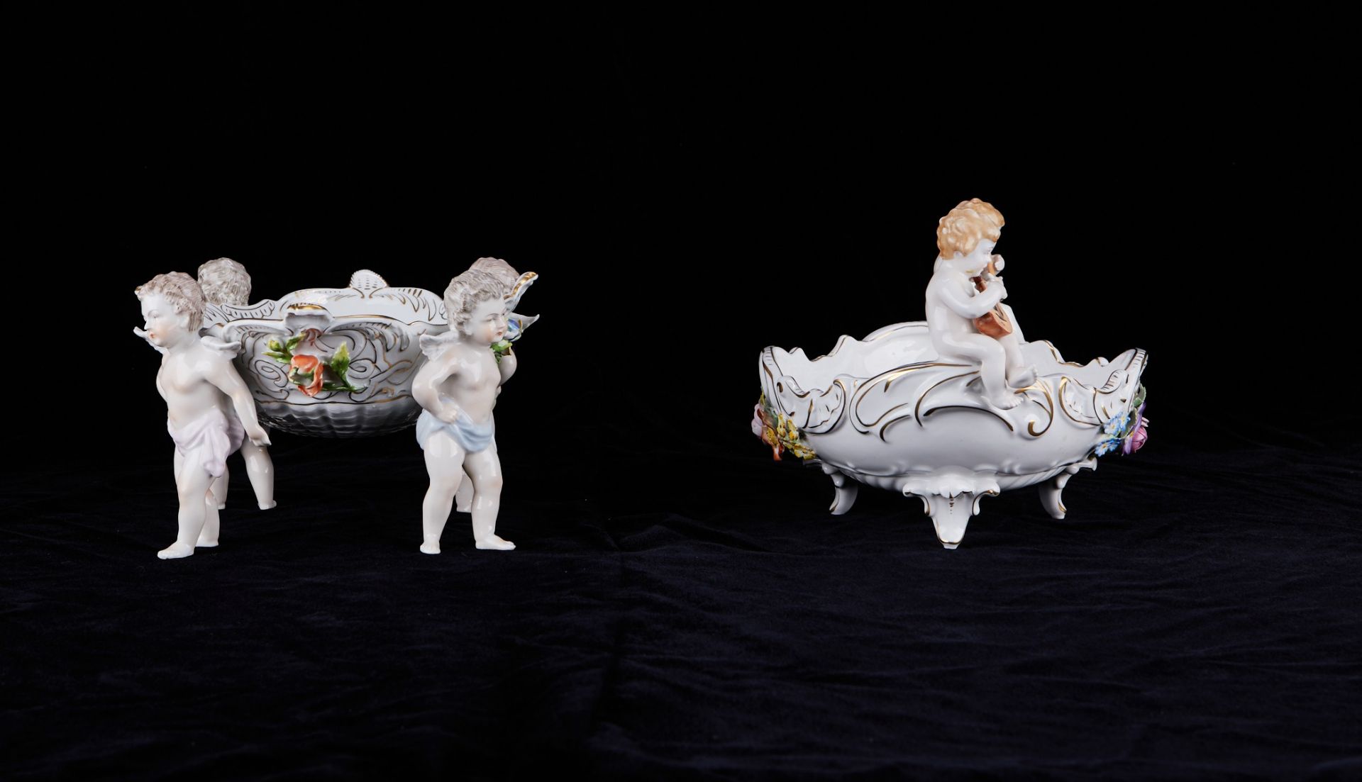 8 Dresden Figural Porcelain Decorations - Bild 4 aus 19