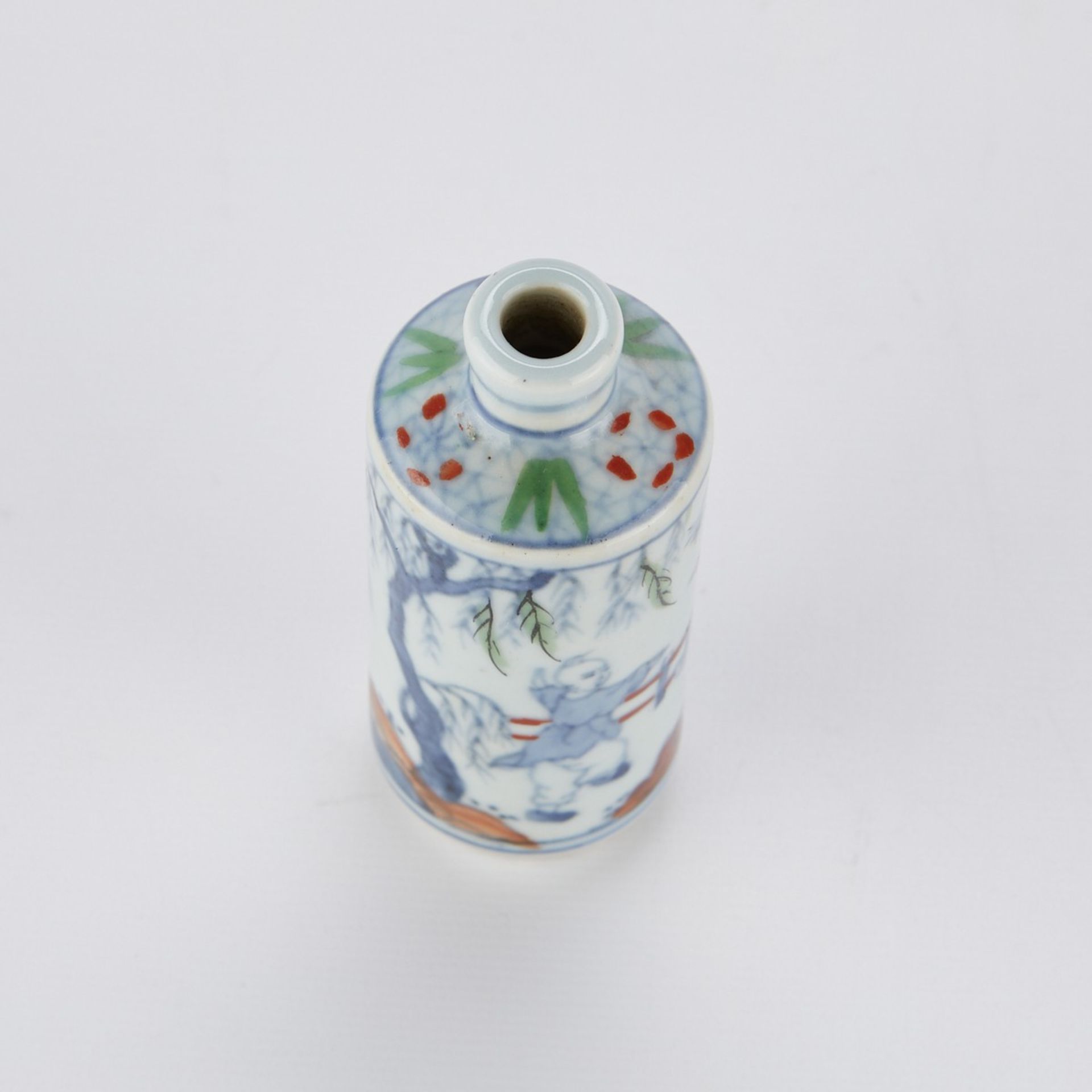 19th c. Chinese Doucai Porcelain Snuff Bottle - Image 5 of 6
