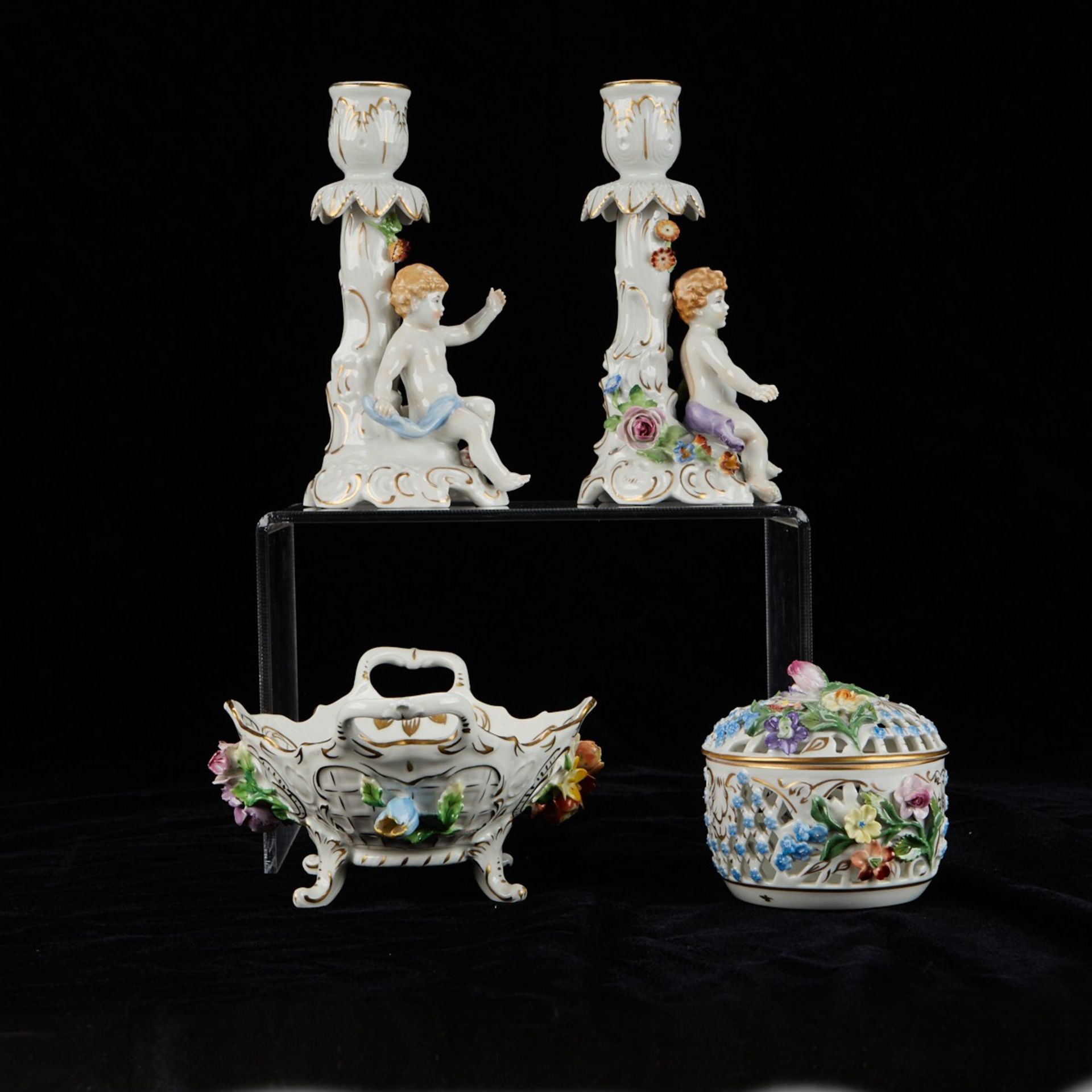 4 Dresden Porcelain Baskets and Candlesticks - Bild 2 aus 11