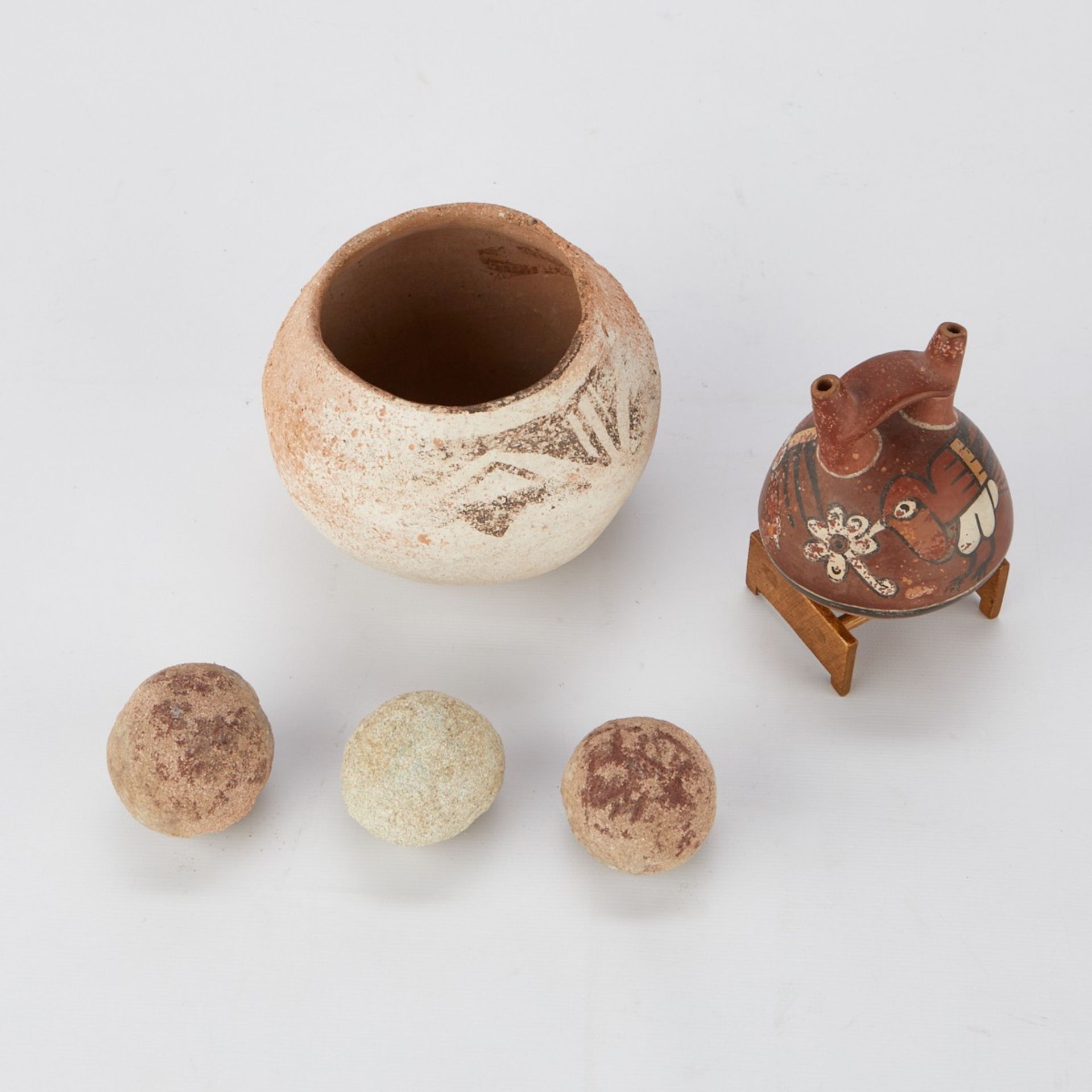 Zuni Pot w/ Nazca Stirrup Cup - Image 5 of 6