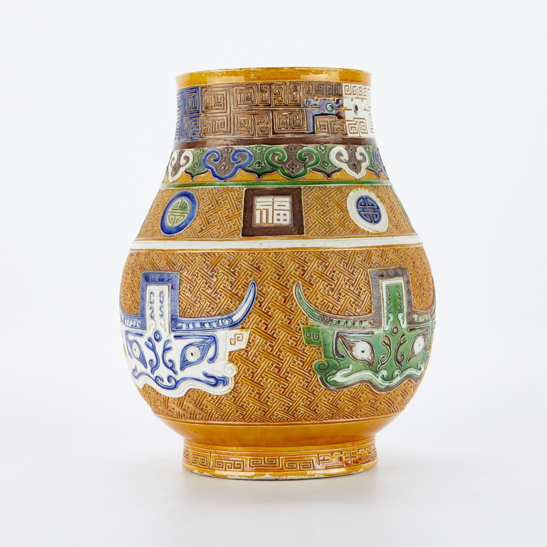 Chinese Biscuit Glaze Vase w/ Archaistic Decoration - Bild 3 aus 6