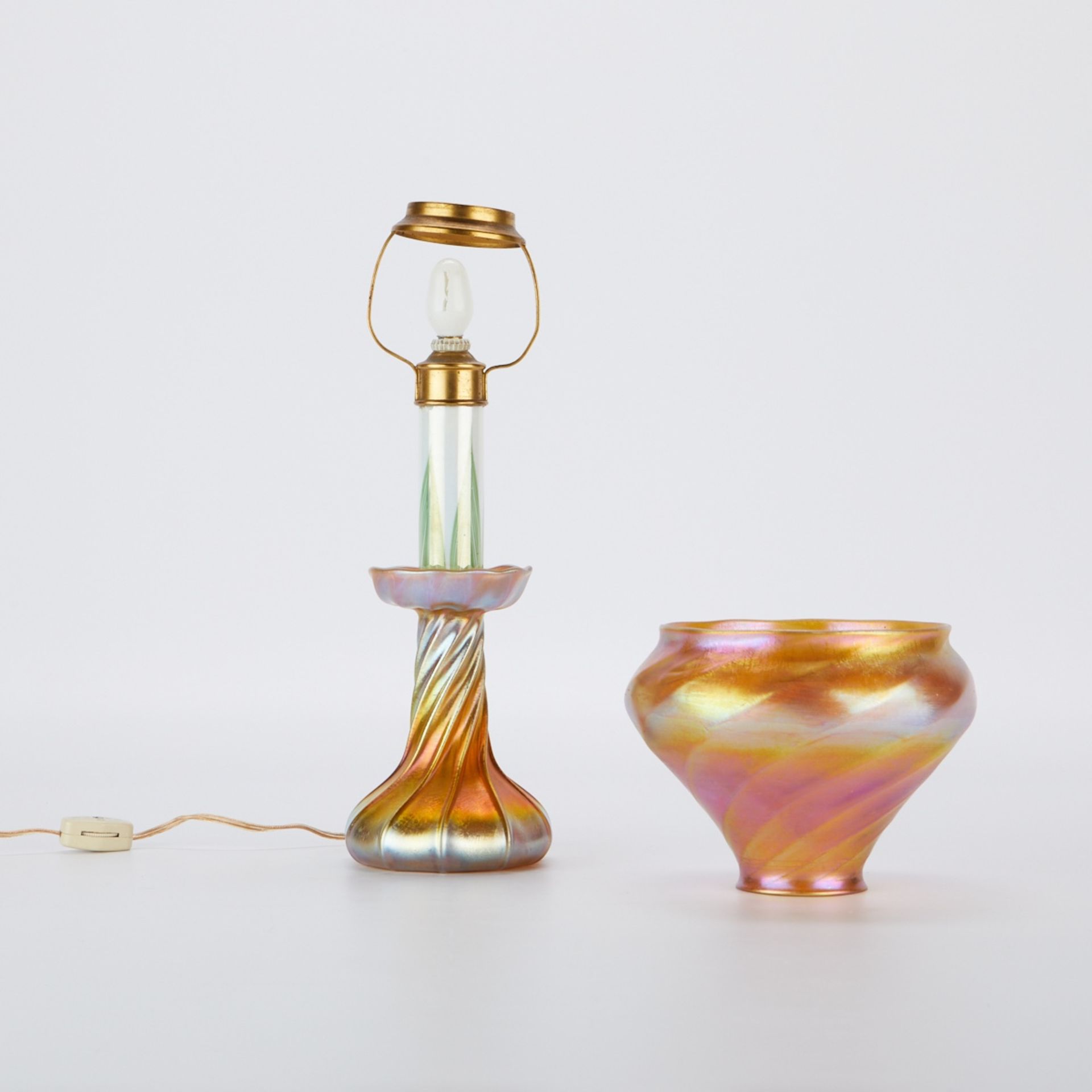Louis Comfort Tiffany Favrile Glass Lamp - Bild 3 aus 6