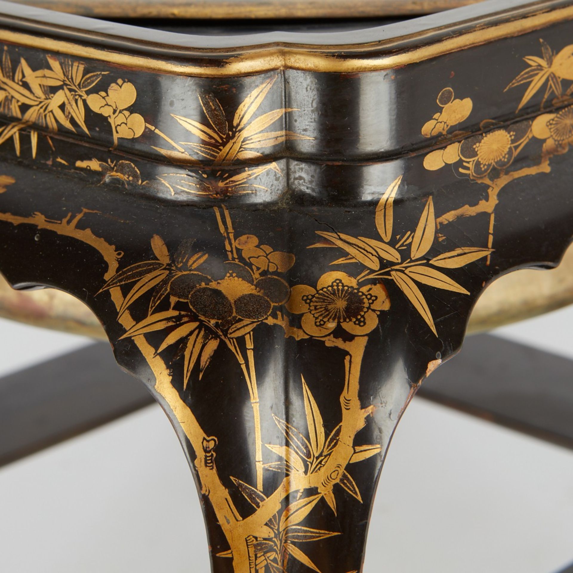 Japanese Meiji Lacquered Wood Brazier Hibachi - Image 7 of 7