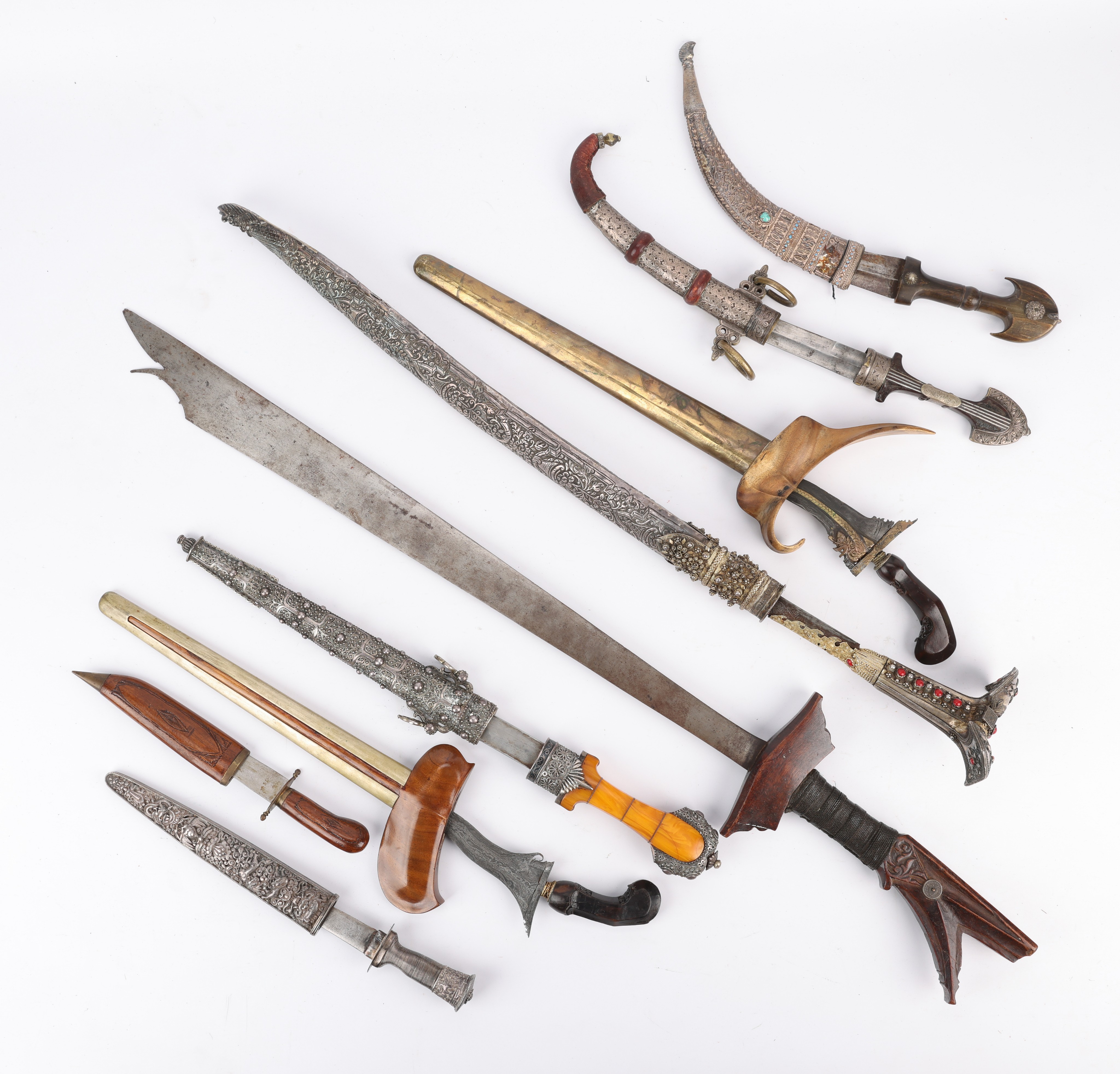 9 North African & Asian Daggers & Swords - Image 3 of 13