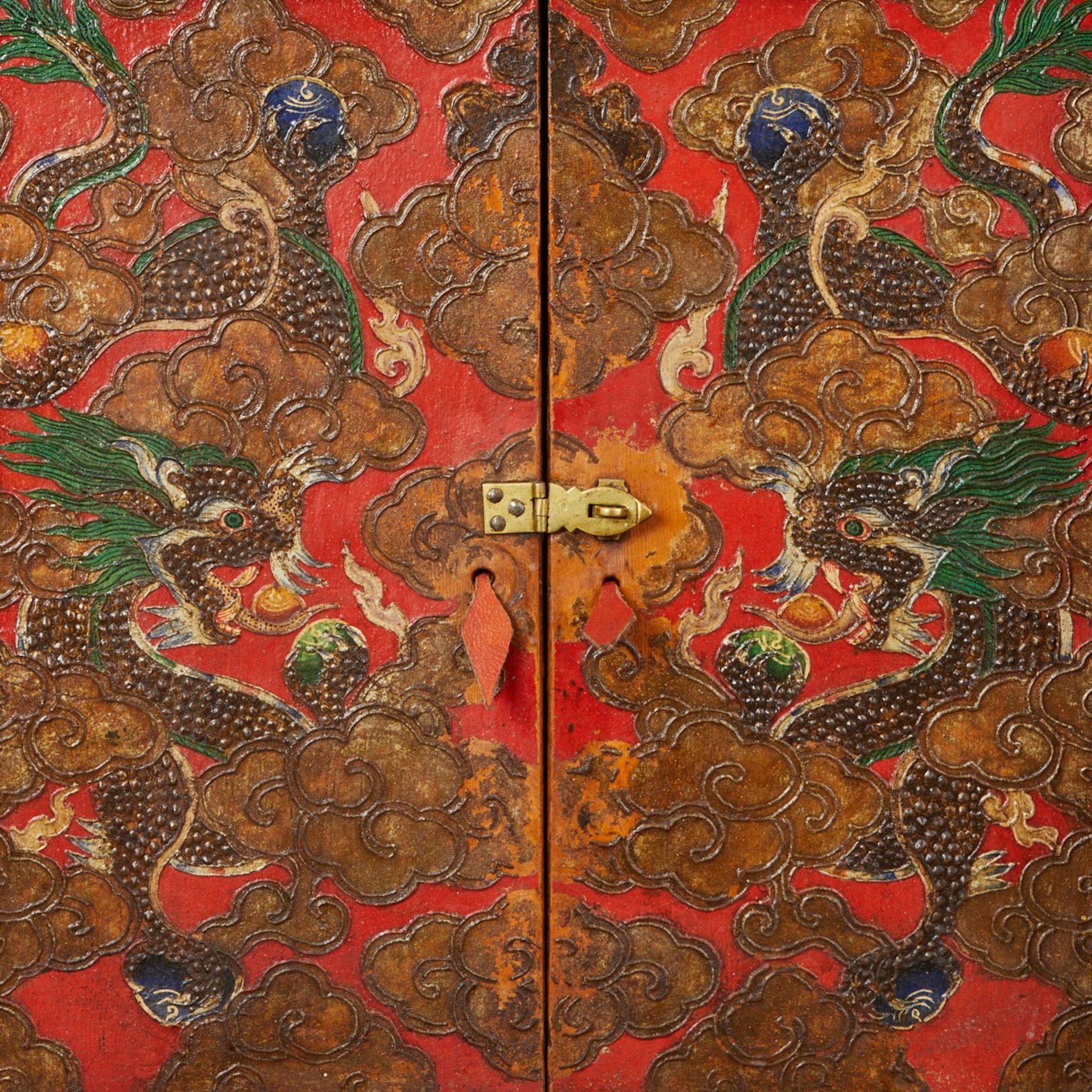 Tibetan Polychrome Reliquary Cabinet - Bild 9 aus 13