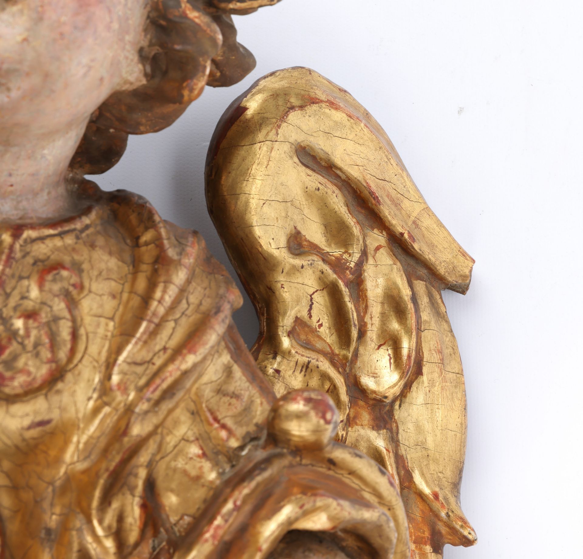 18th Century European Carved Gilt Angel - Image 5 of 8