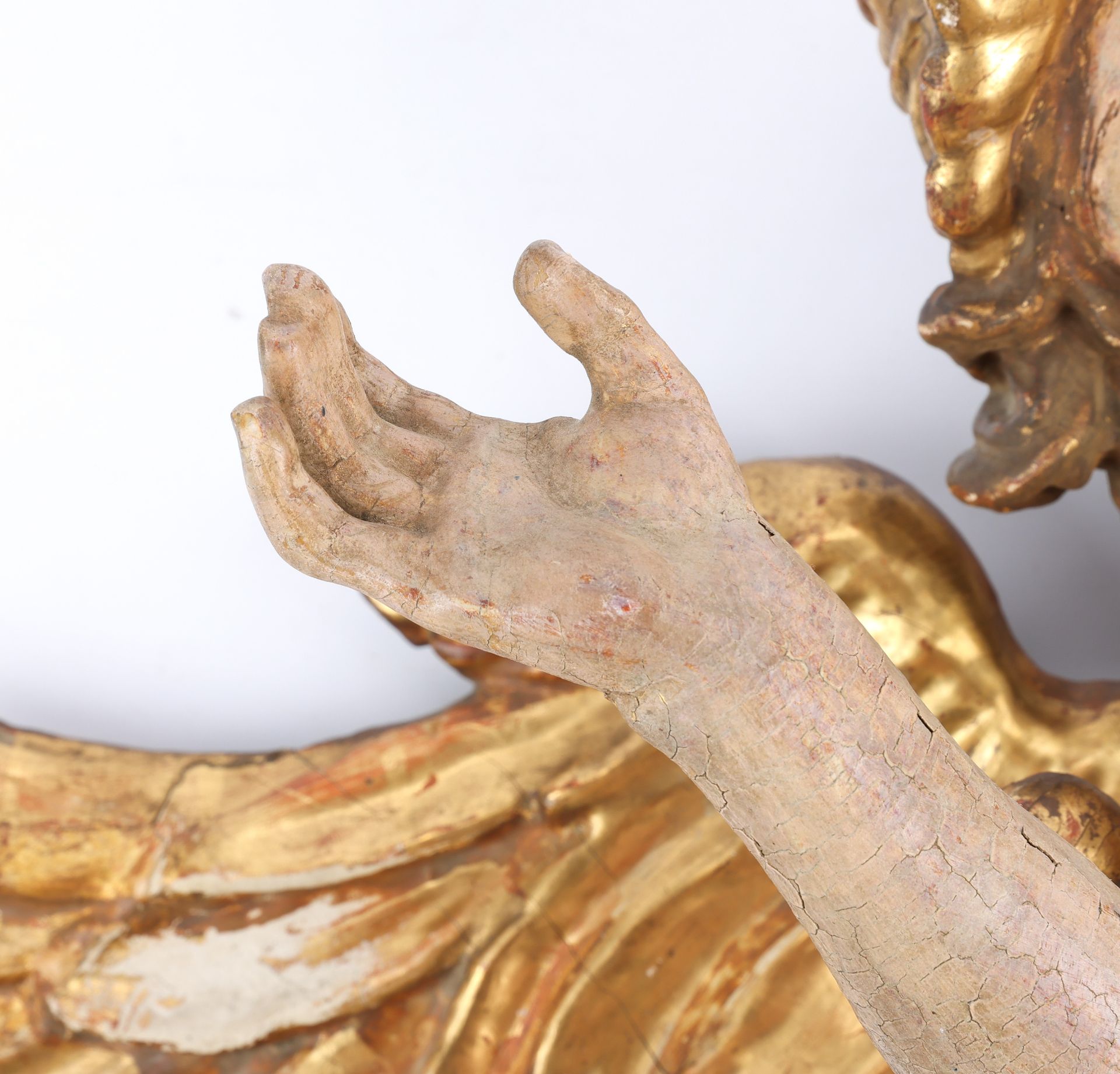 18th Century European Carved Gilt Angel - Image 4 of 8