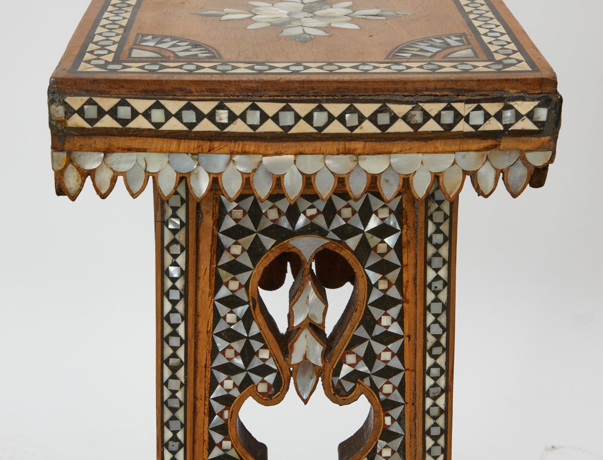 2 Syrian Mother of Pearl Inlaid Tables - Bild 8 aus 8