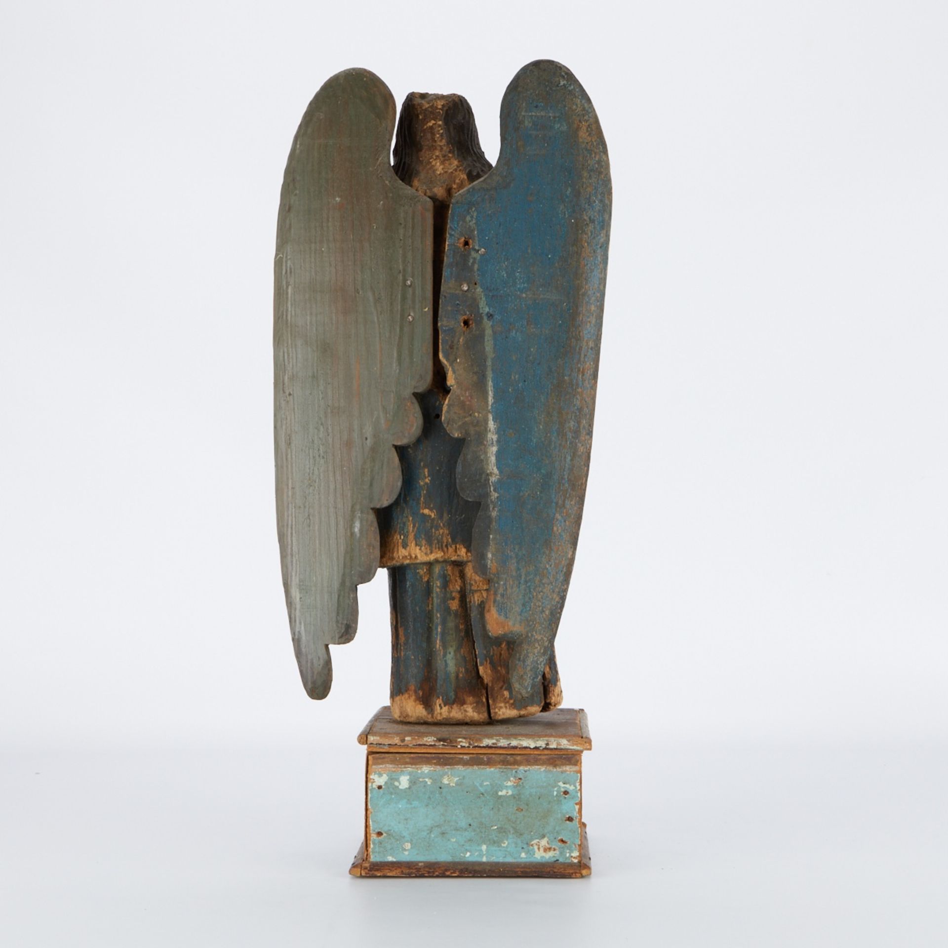 South American Wooden Santos Figure of an Angel - Image 4 of 8