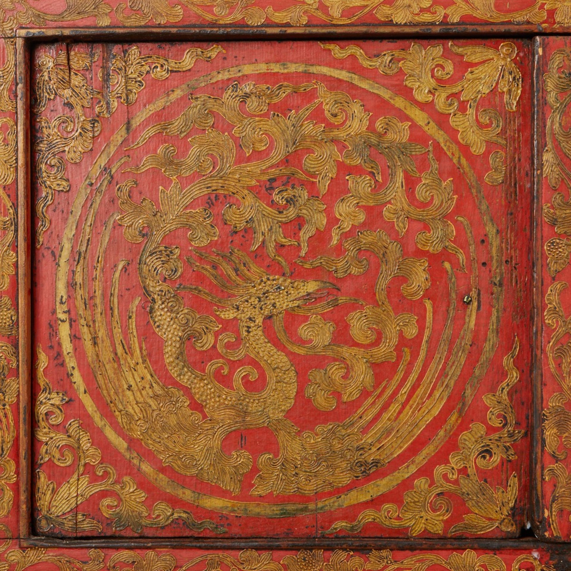 Tibetan Red and Gilt Cabinet - Bild 7 aus 7