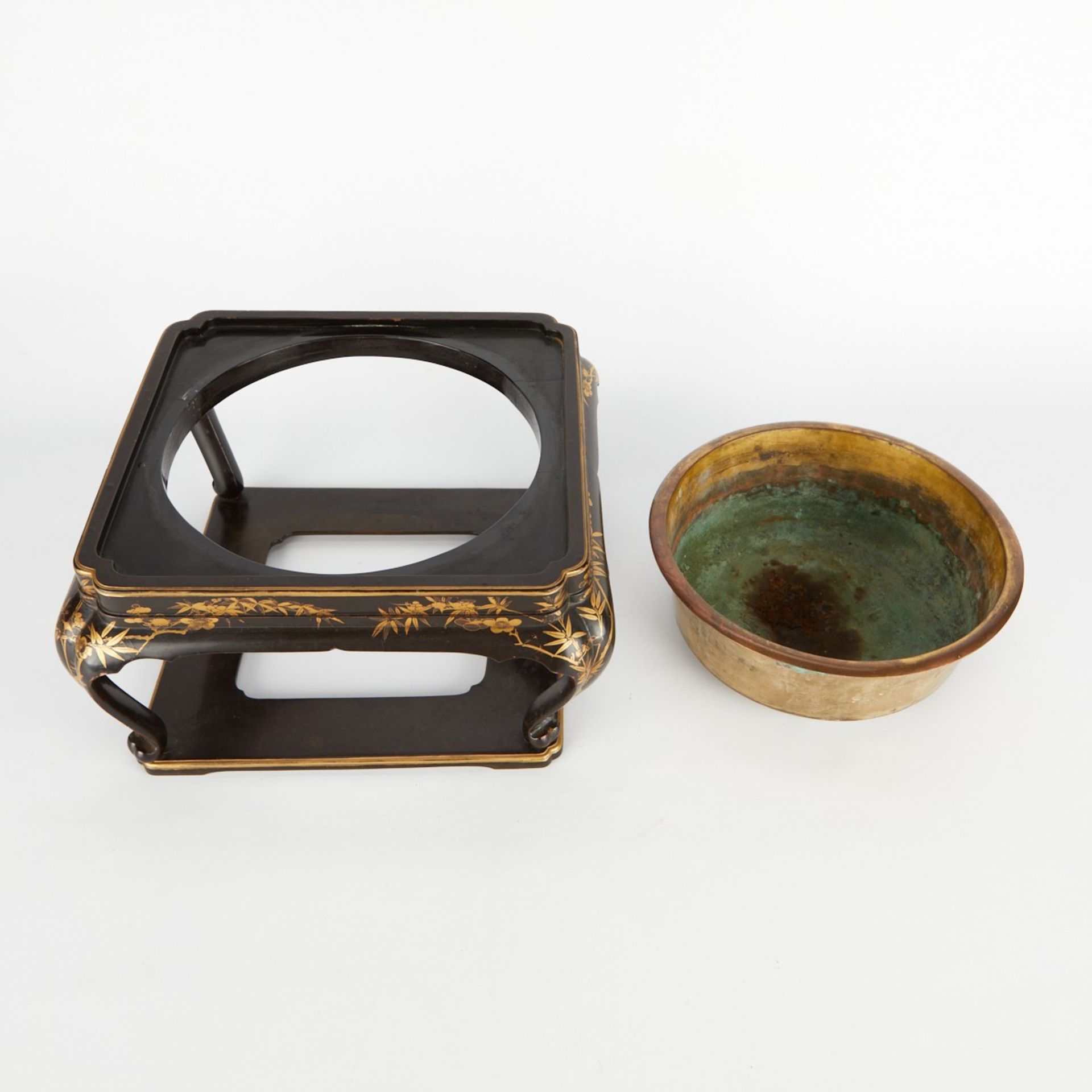 Japanese Meiji Lacquered Wood Brazier Hibachi - Image 6 of 7