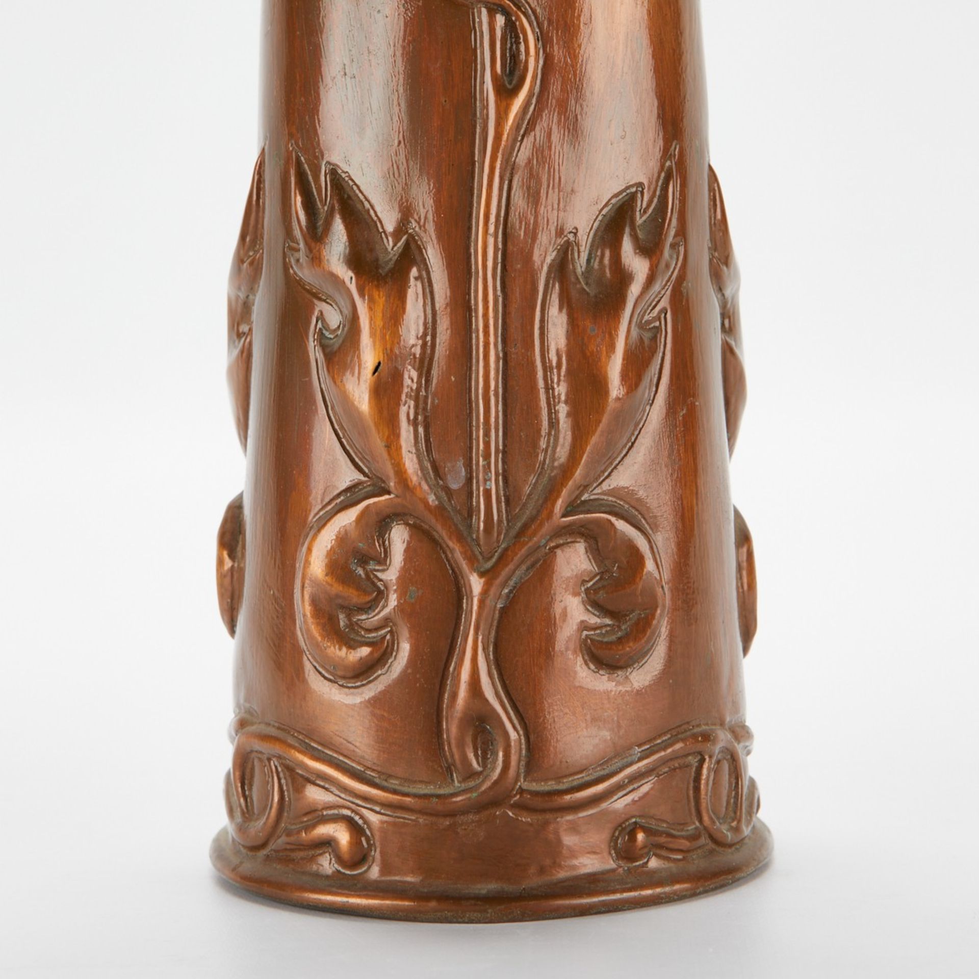 Art Nouveau Hammered Copper Vase w/ Tulips - Image 8 of 8