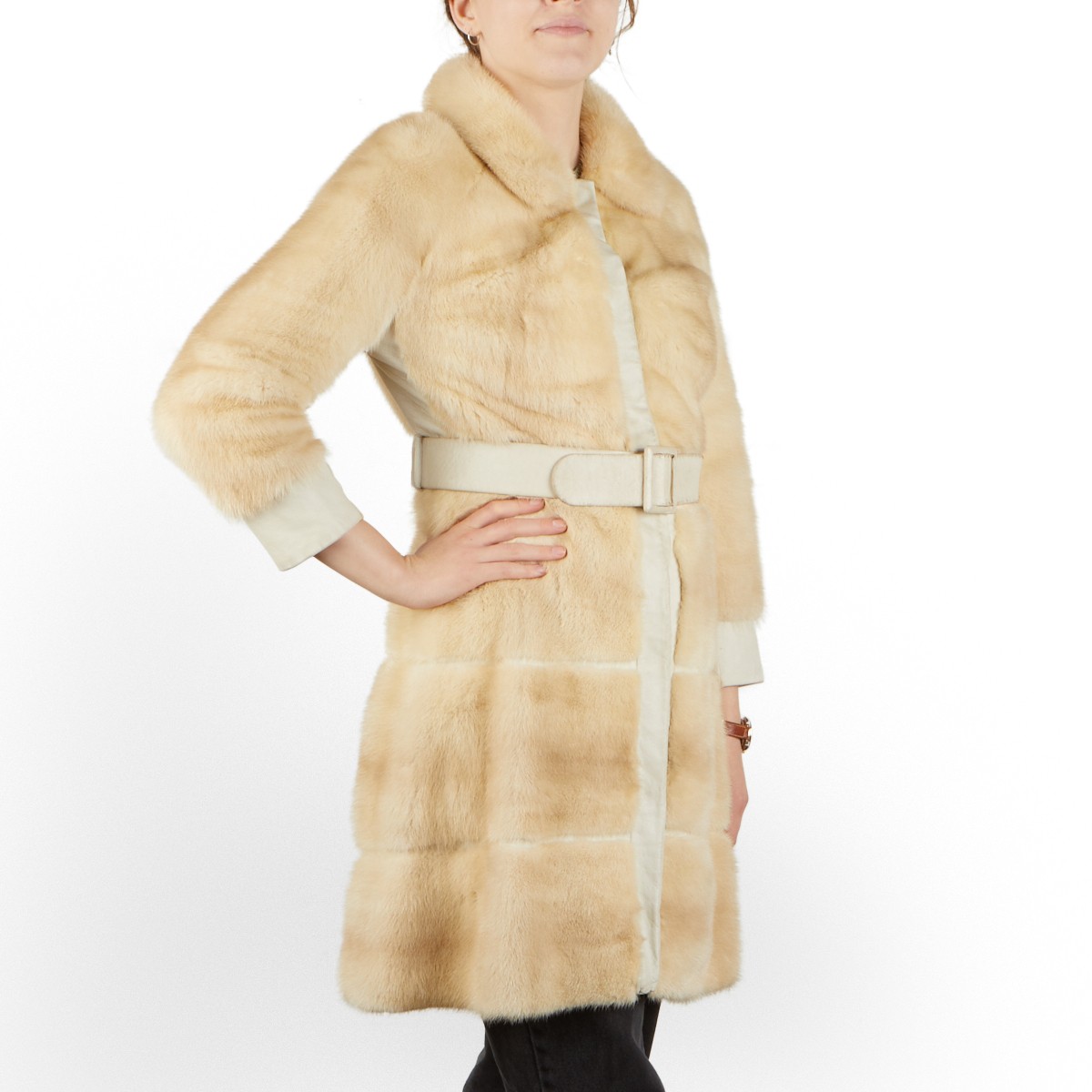 2 White Mink Fur Full Length Coats - Image 7 of 17