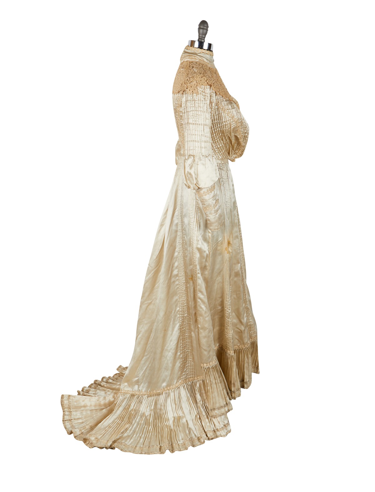 1890s Cream Silk Evening Dress - Image 4 of 10