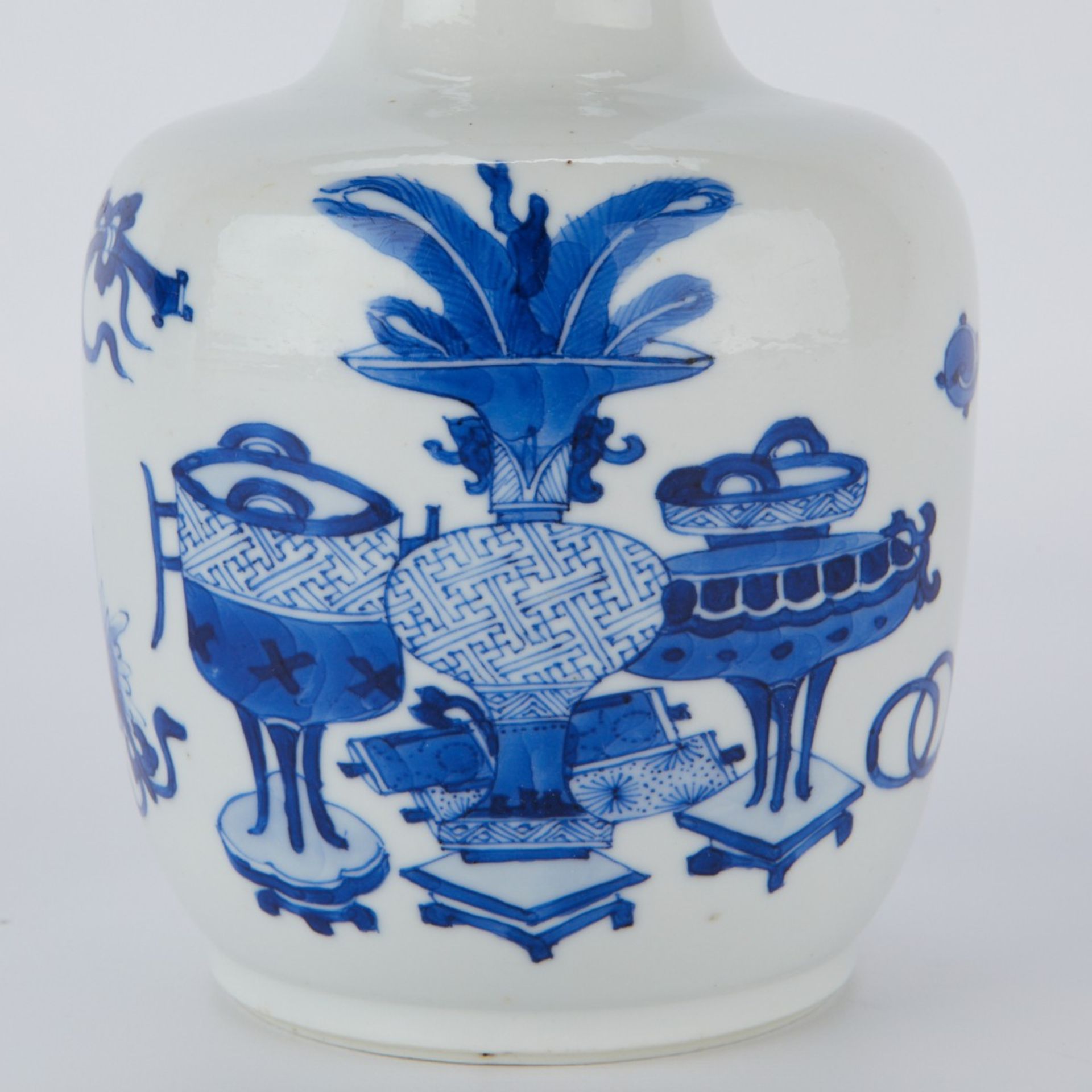 Chinese 18th c. Kangxi Porcelain Mallet Vase - Bild 6 aus 6