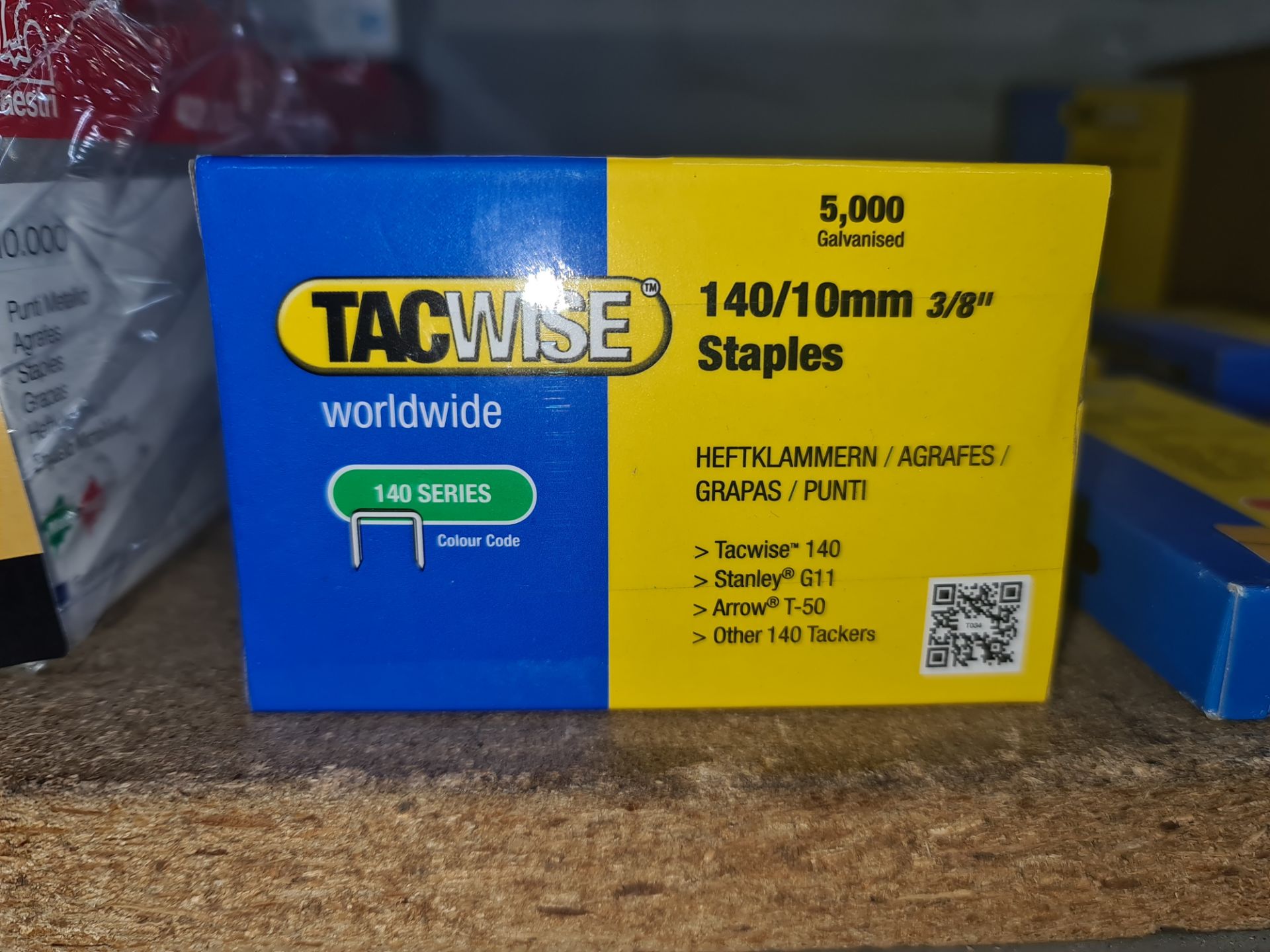 8 boxes of TACWISE 140/10mm 3/8"staples, each box containing 5,000 galvanised 140 series staples, - Image 2 of 3