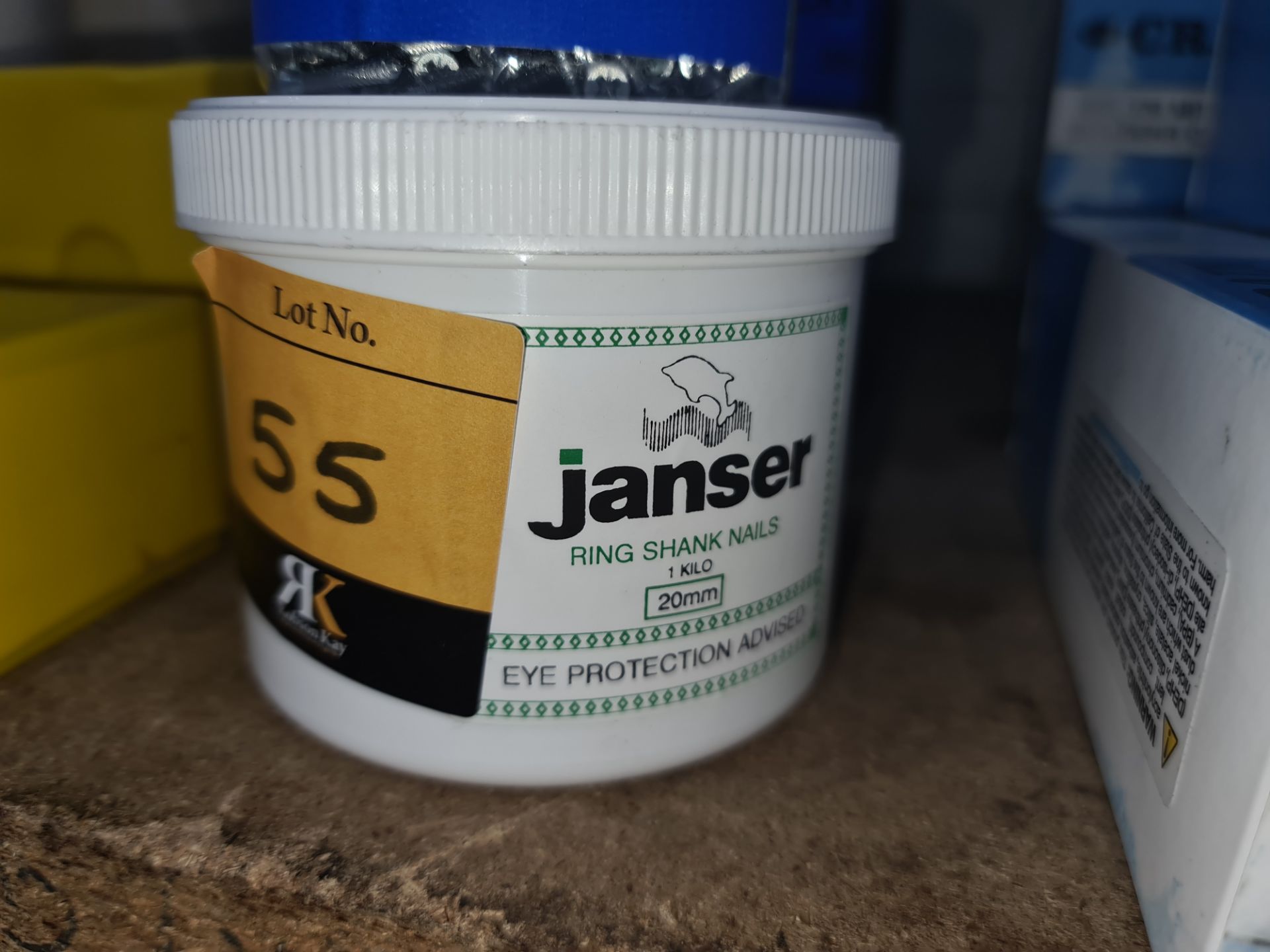 8 tubs of nails comprising 6 tubs of Sweeney Todd Blades blued tacks (20mm) plus 1 box of Janser - Image 2 of 5