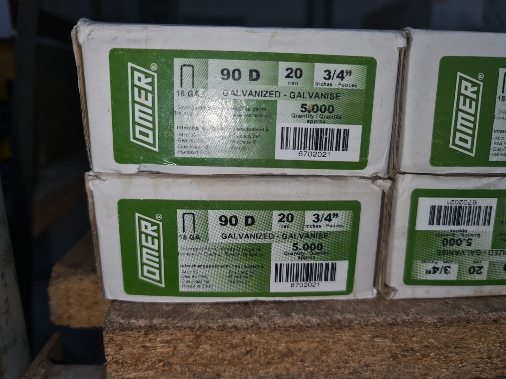 8 boxes of Omer galvanised 90D 20mm staples, each box containing 5,000 piecesLots 31 - 328 - Image 2 of 2