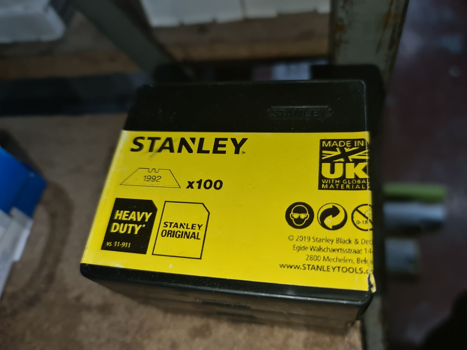 4 boxes of Stanley assorted blades as picturedLots 31 - 328 comprise the total assets of a - Image 3 of 3