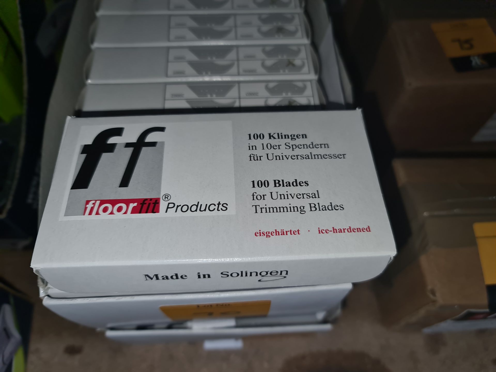 10 boxes of FF (Floorfit) blades, each box containing 100 universal trimming bladesLots 31 - 328 - Image 3 of 3