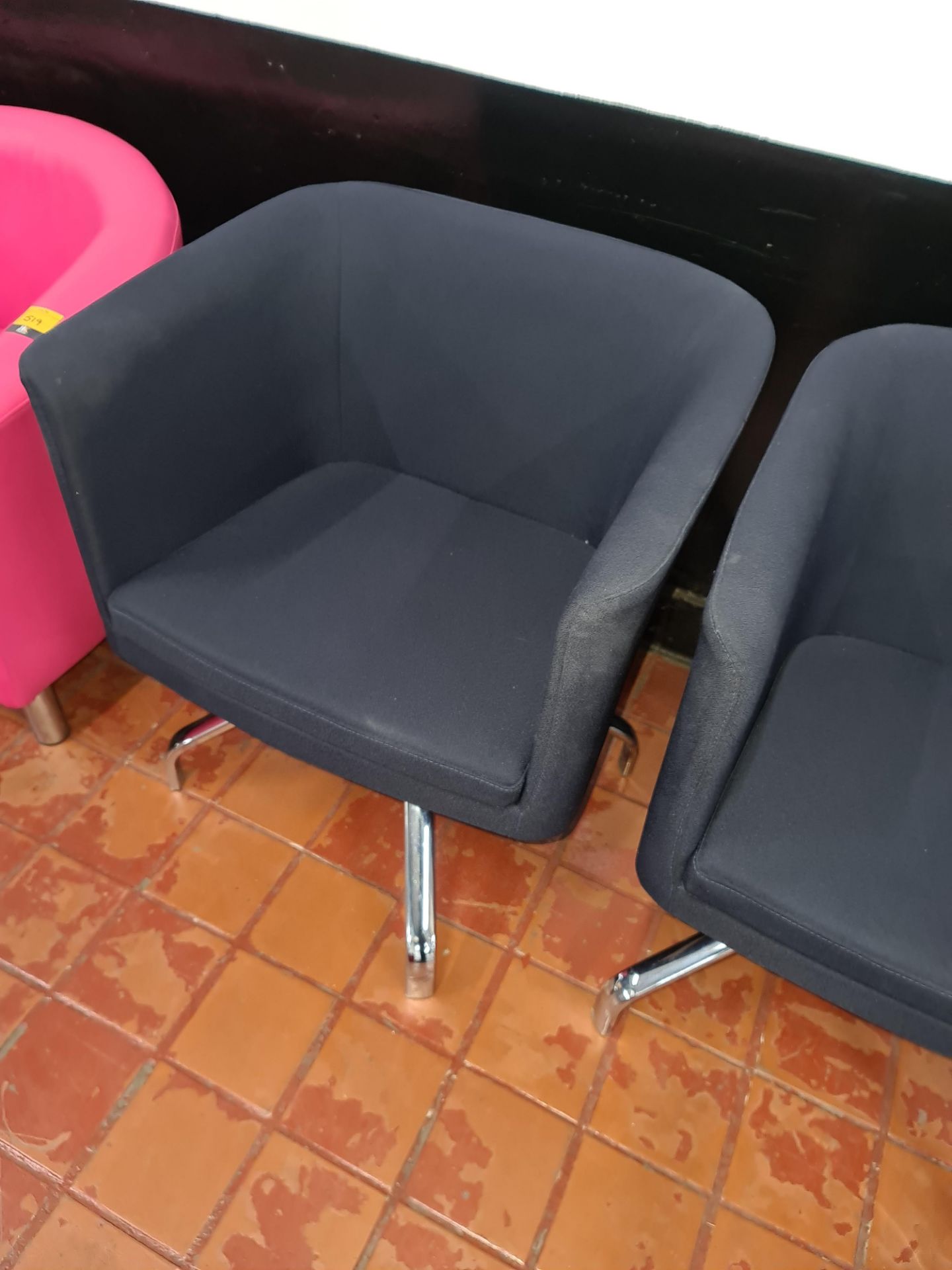 3 off matching navy fabric swivel tub chairs on chrome bases - Image 4 of 4