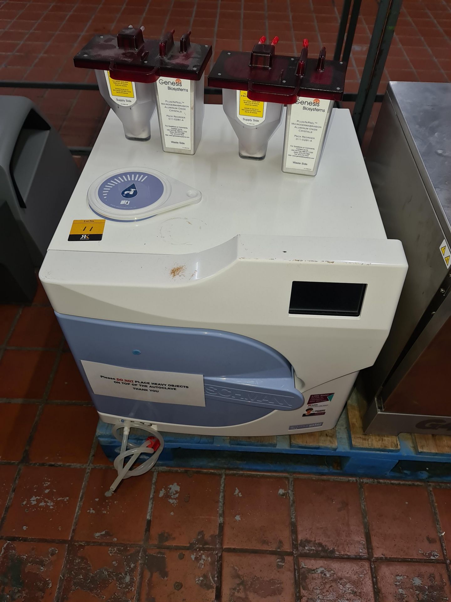 Eschmann Little Sister SES 3000B 17 litre B-Type vacuum autoclave, which the plaque on the rear conf