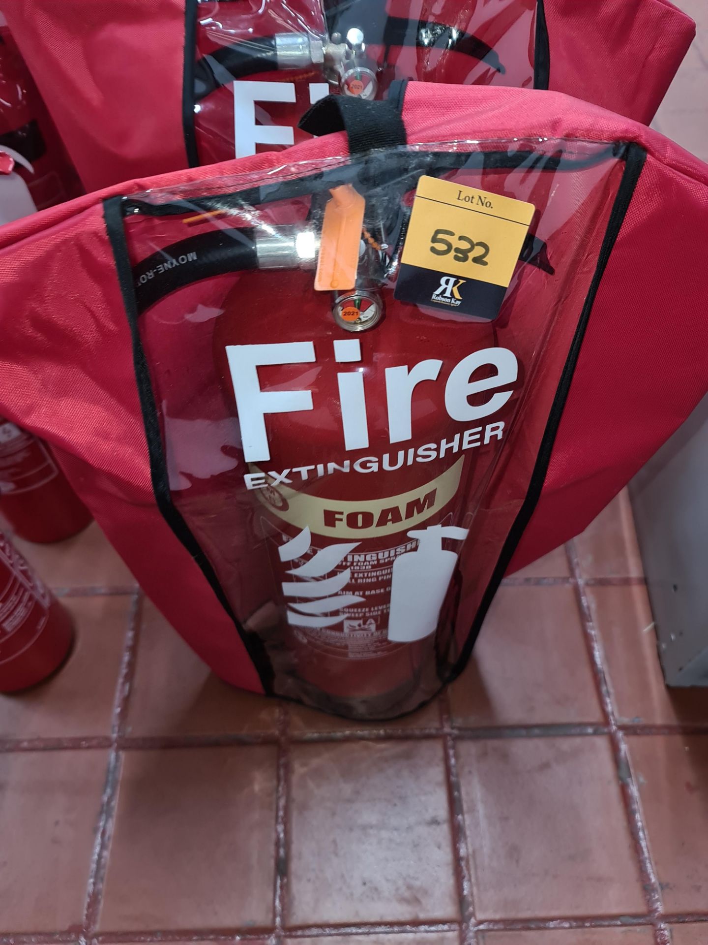 7 off assorted fire extinguishers, of which 5 include a removable cover - Image 2 of 4