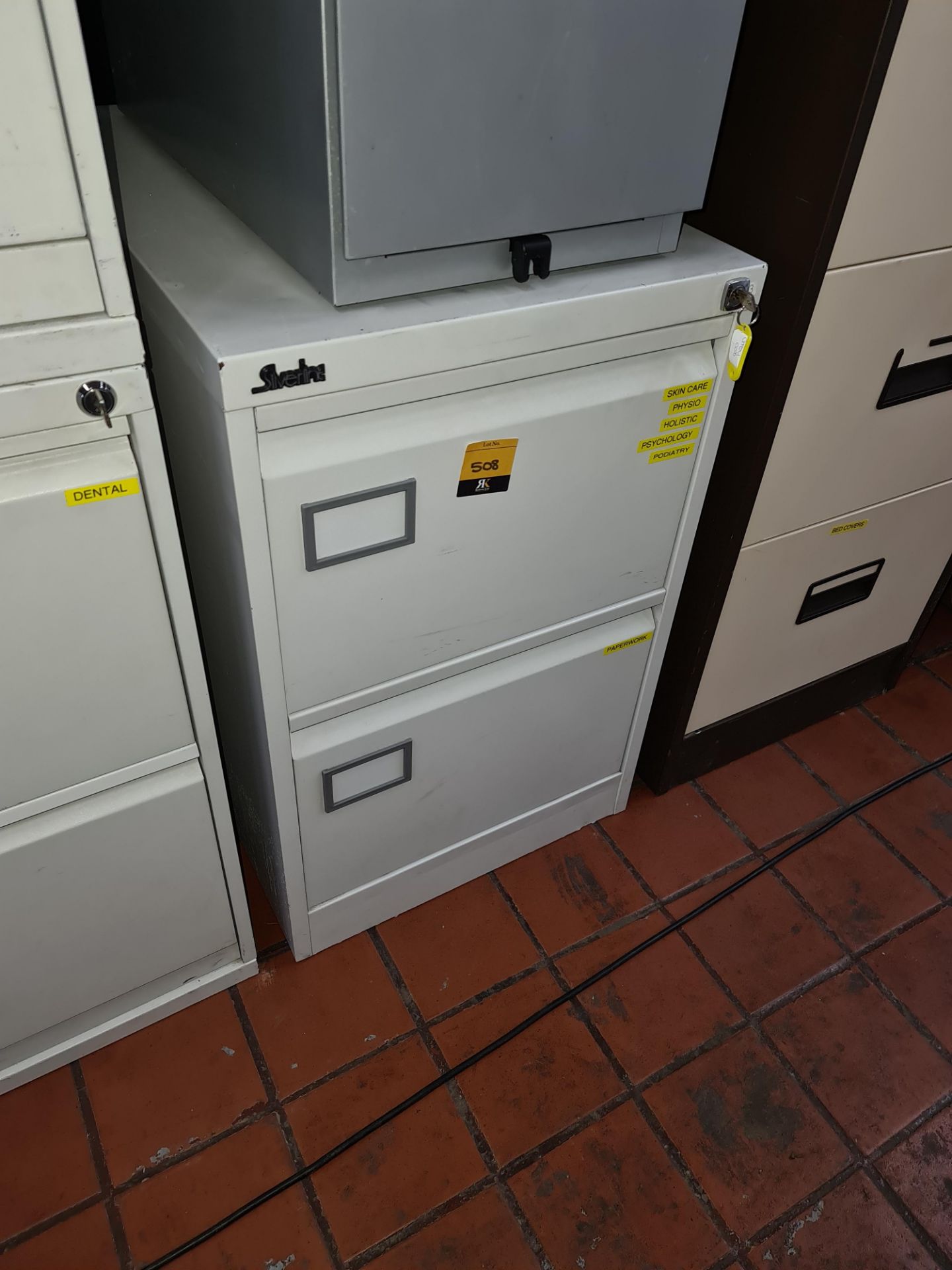 3 off pale grey metal 2-drawer filing cabinets - Image 2 of 6