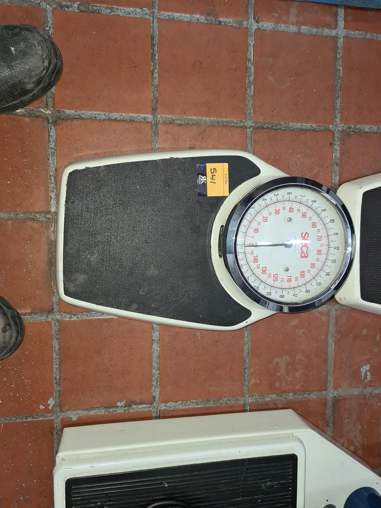 2 off Seca traditional body scales - Image 2 of 3