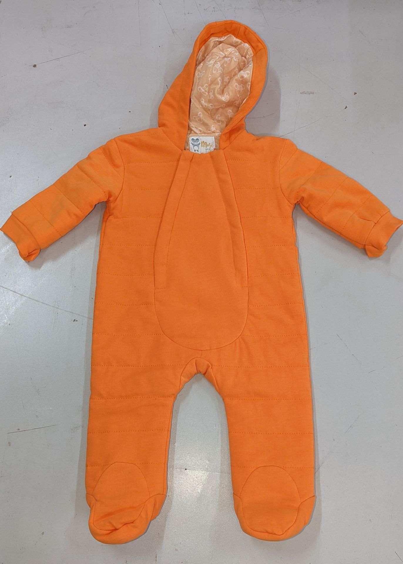 20 off Mosé Baby unisex orange romper body suits, in 100% cotton with Mosé Baby print lining. Age 3 - Image 7 of 10