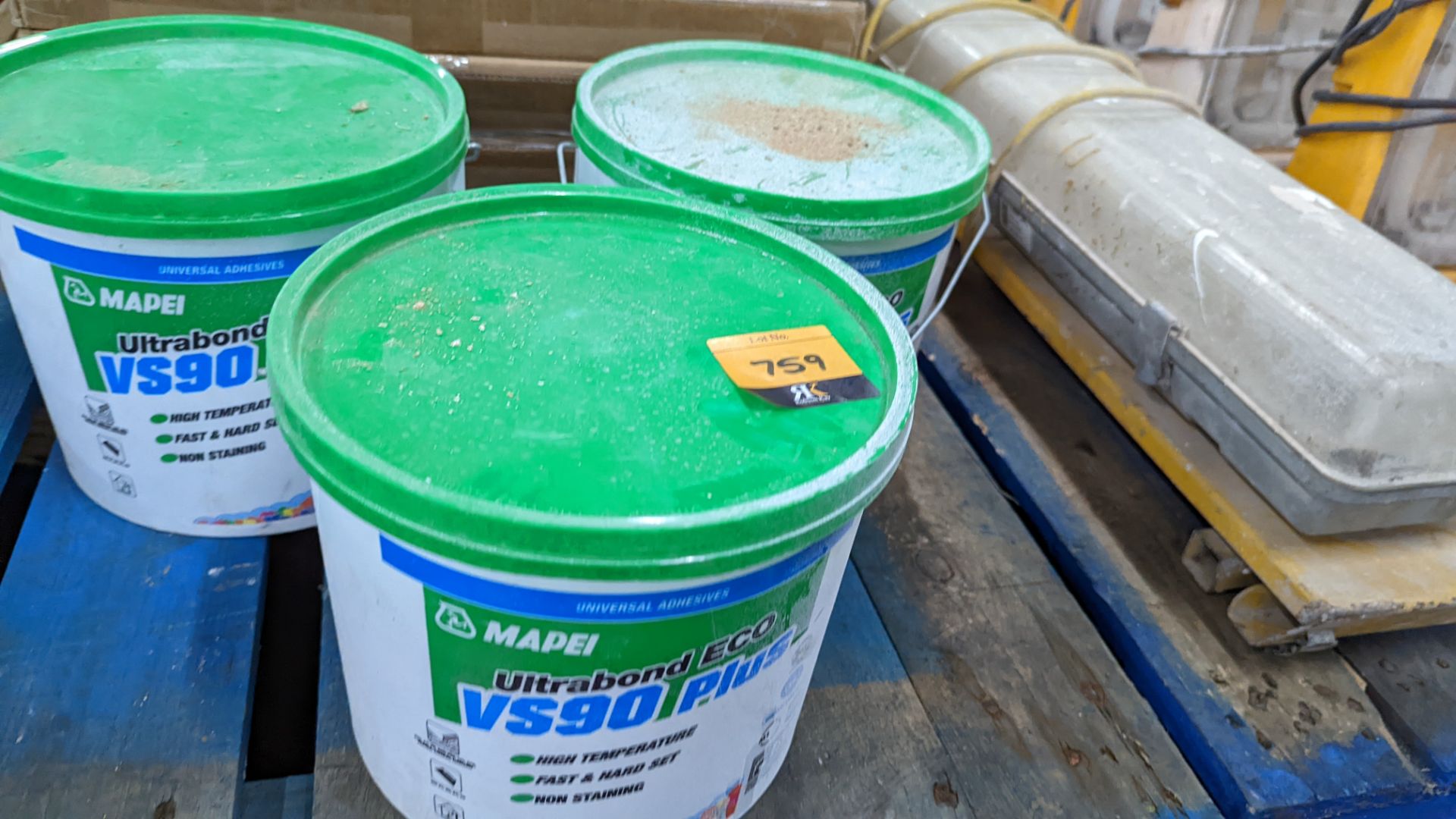 3 off 5kg tubs of Mapei Ultrabond Eco VS90 Plus - Image 3 of 5