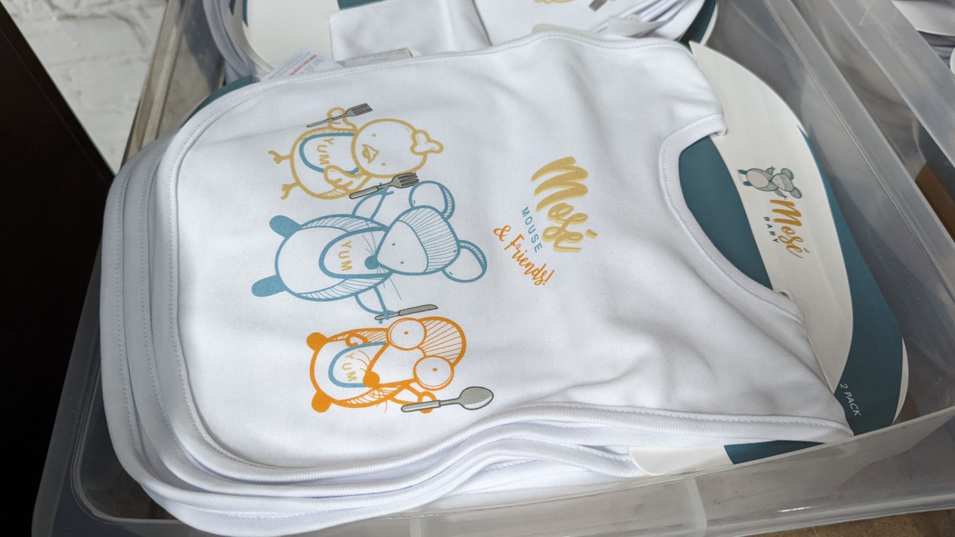 55 off Mosé Baby bibs twin packs. Retail price £10 per twin pack. Each twin pack comprises one pla - Image 4 of 4