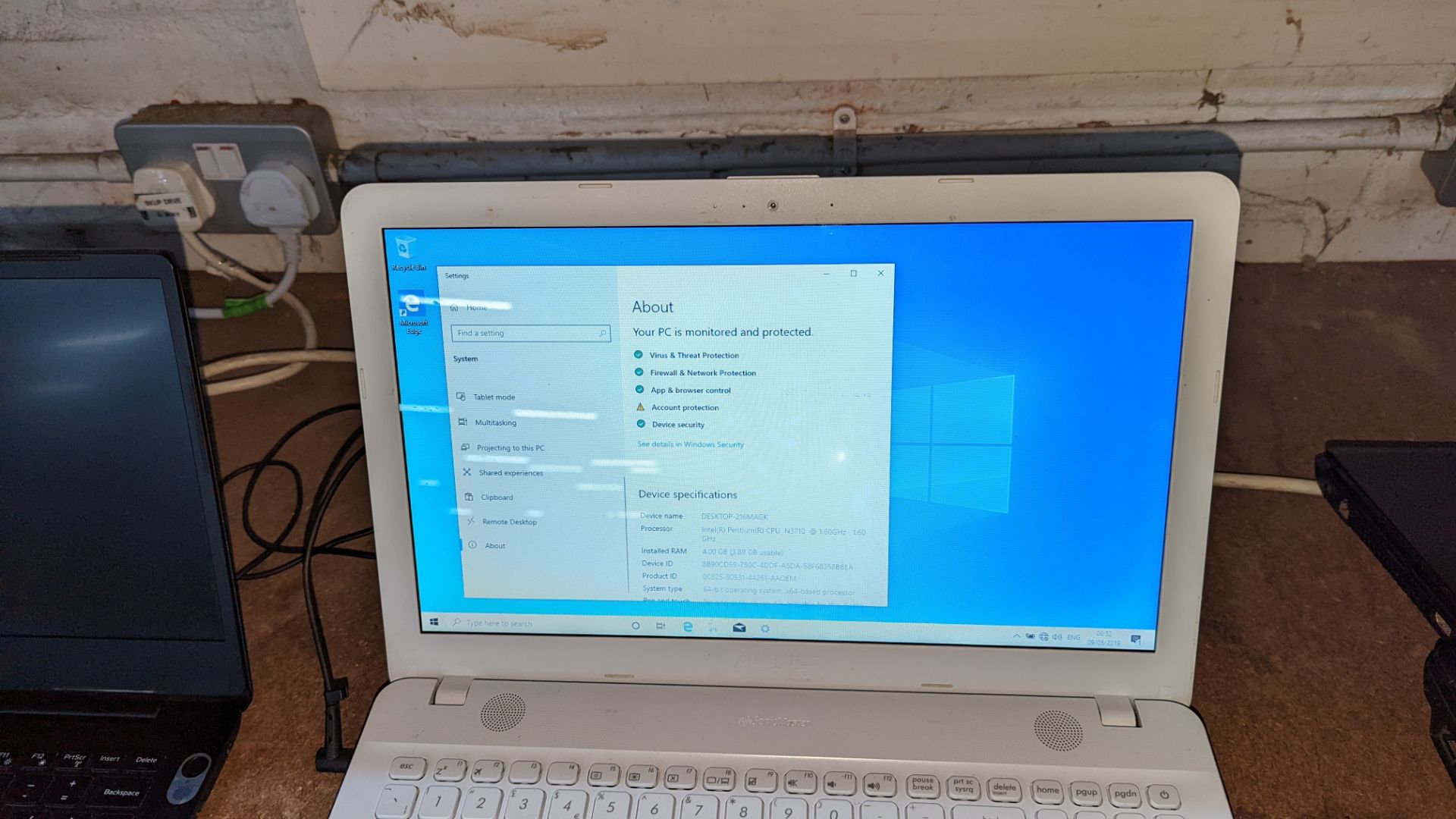 Asus model X5415 white notebook computer with Pentium processor & 4GB RAM. This lot also includes a - Image 7 of 9