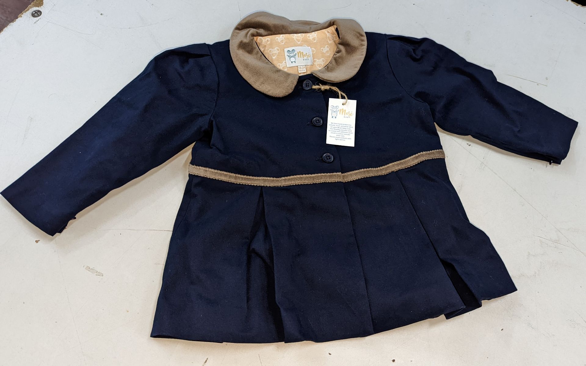 20 off Mosé Baby girl's dress coats in navy, with skirted design, velvet collar and waist trim plus - Image 8 of 11