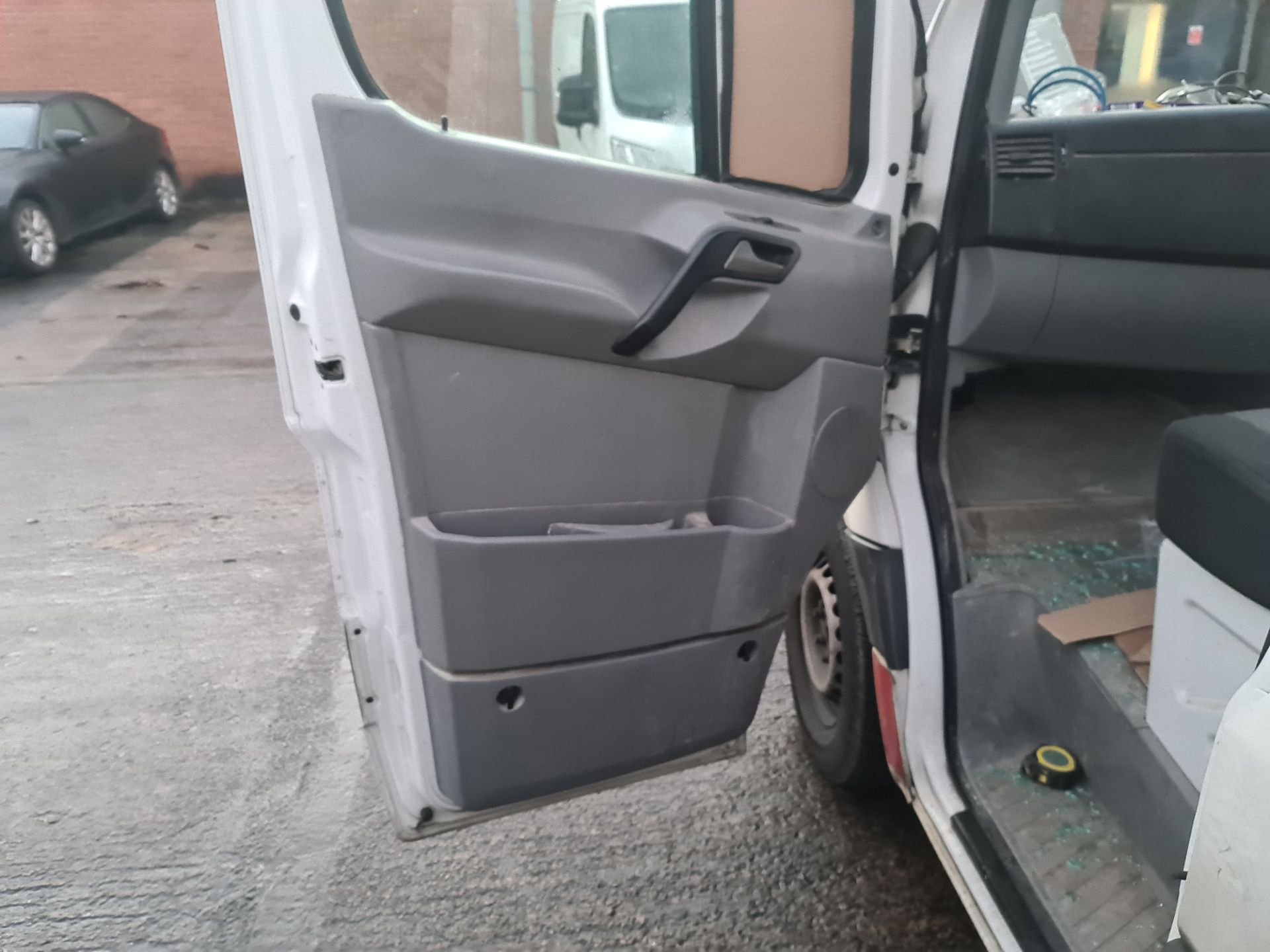 2013 Volkswagen Crafter CR35 TDI 109 LWB panel van - Image 30 of 30