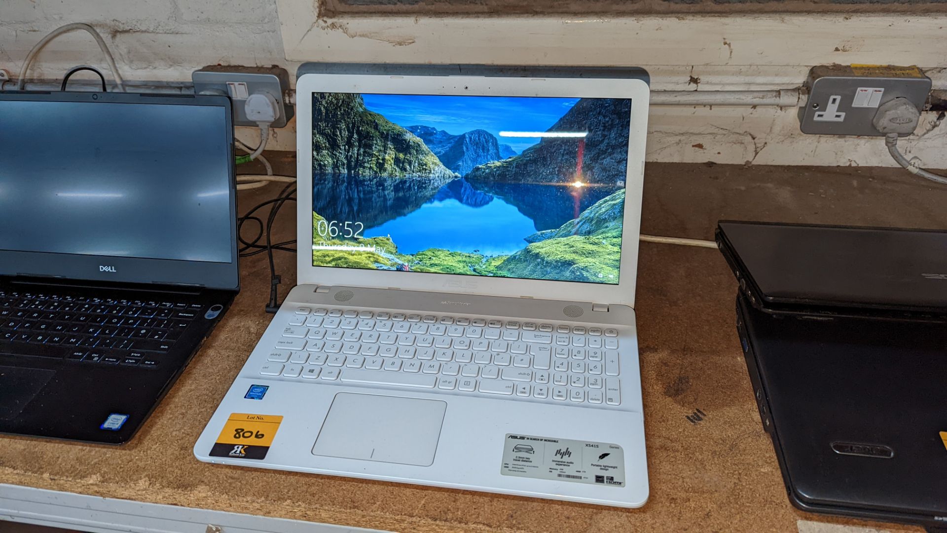 Asus model X5415 white notebook computer with Pentium processor & 4GB RAM. This lot also includes a - Image 2 of 9