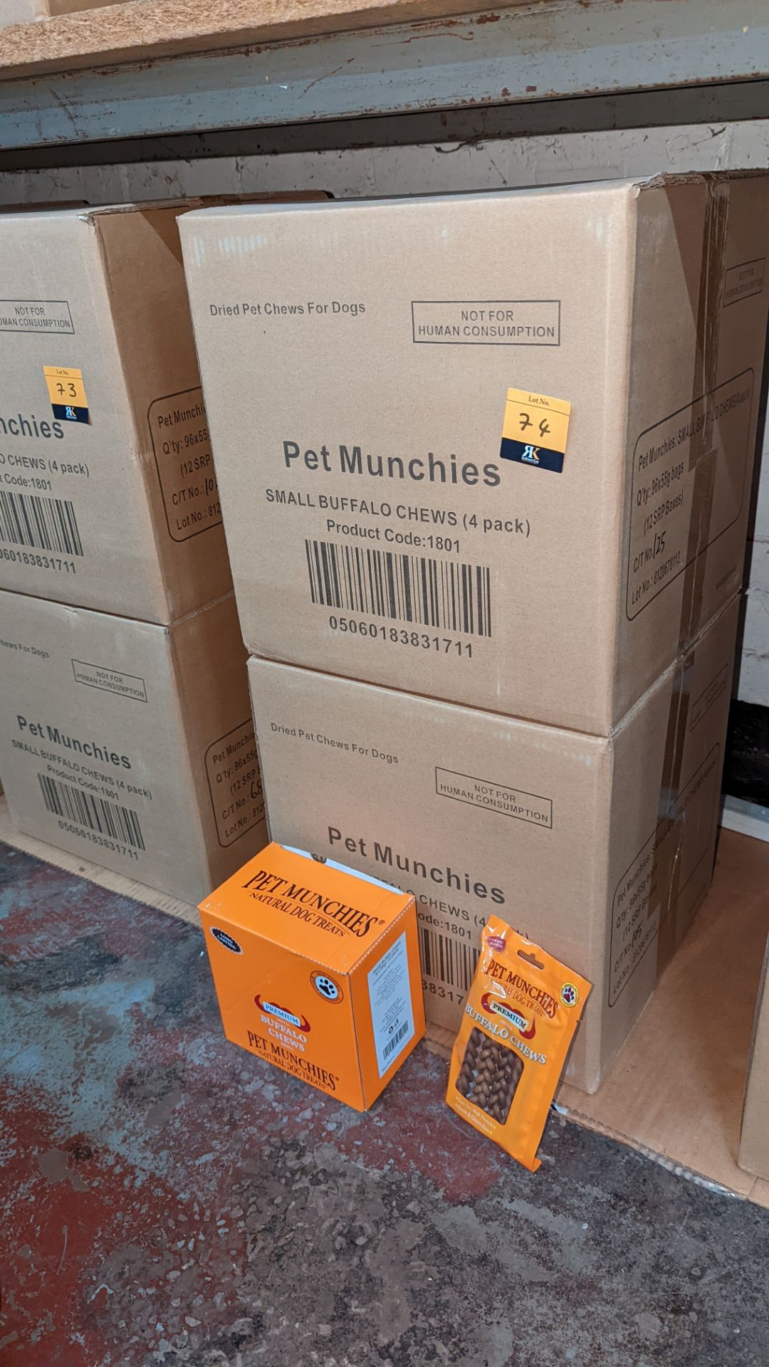 Pet Munchies dried pet chews for dogs. This lot consists of a total of 24 orange retail display box - Image 2 of 3