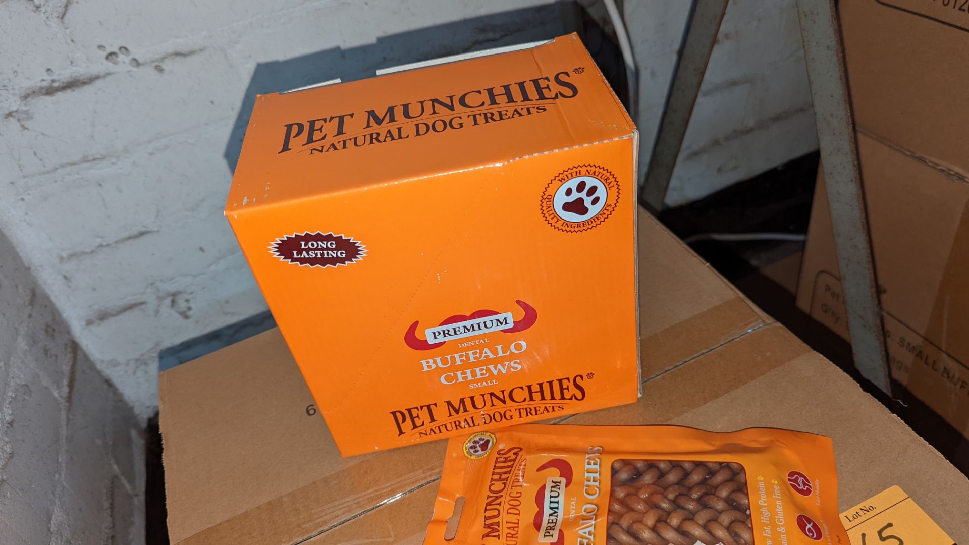 Pet Munchies dried pet chews for dogs. This lot consists of a total of 24 orange retail display box - Image 4 of 4