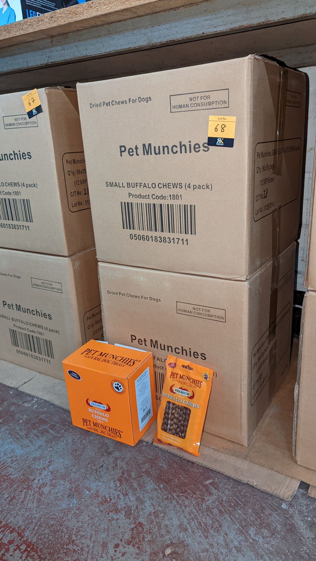 Pet Munchies dried pet chews for dogs. This lot consists of a total of 24 orange retail display box - Image 2 of 3