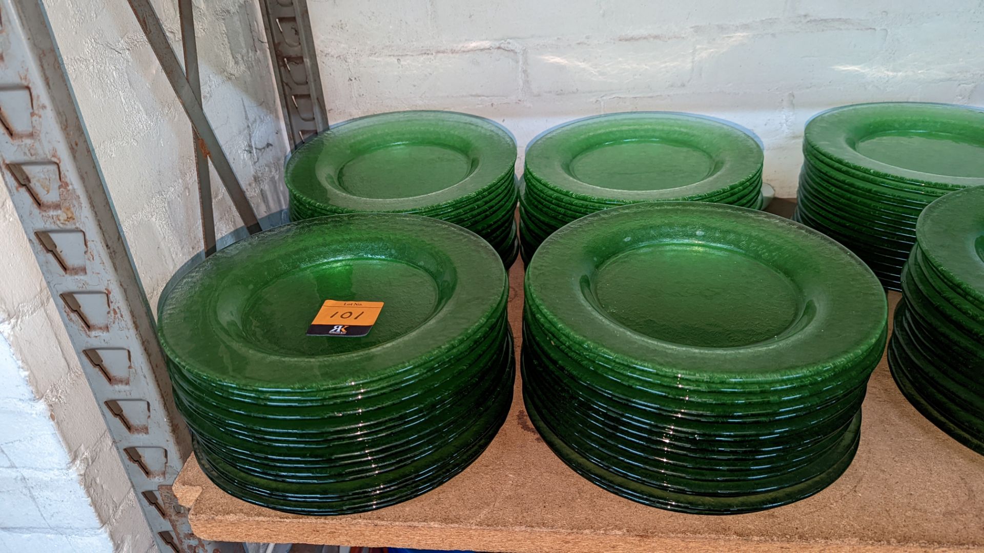 60 off green glass plates each measuring approximately 27cm diameter - Image 2 of 3