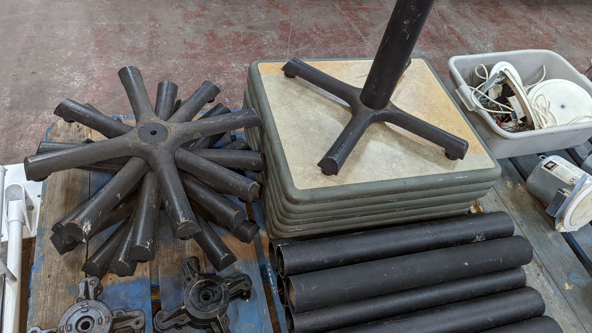 Quantity of café tables comprising the contents of a pallet including tops, bases & poles - Image 4 of 5