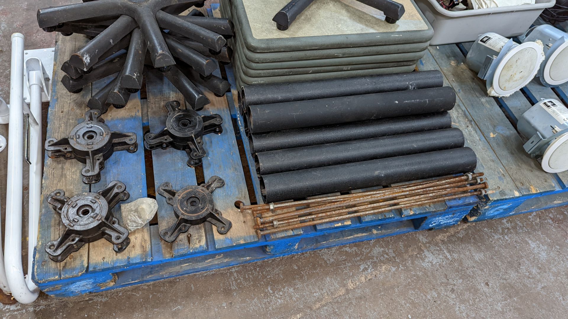 Quantity of café tables comprising the contents of a pallet including tops, bases & poles - Image 3 of 5