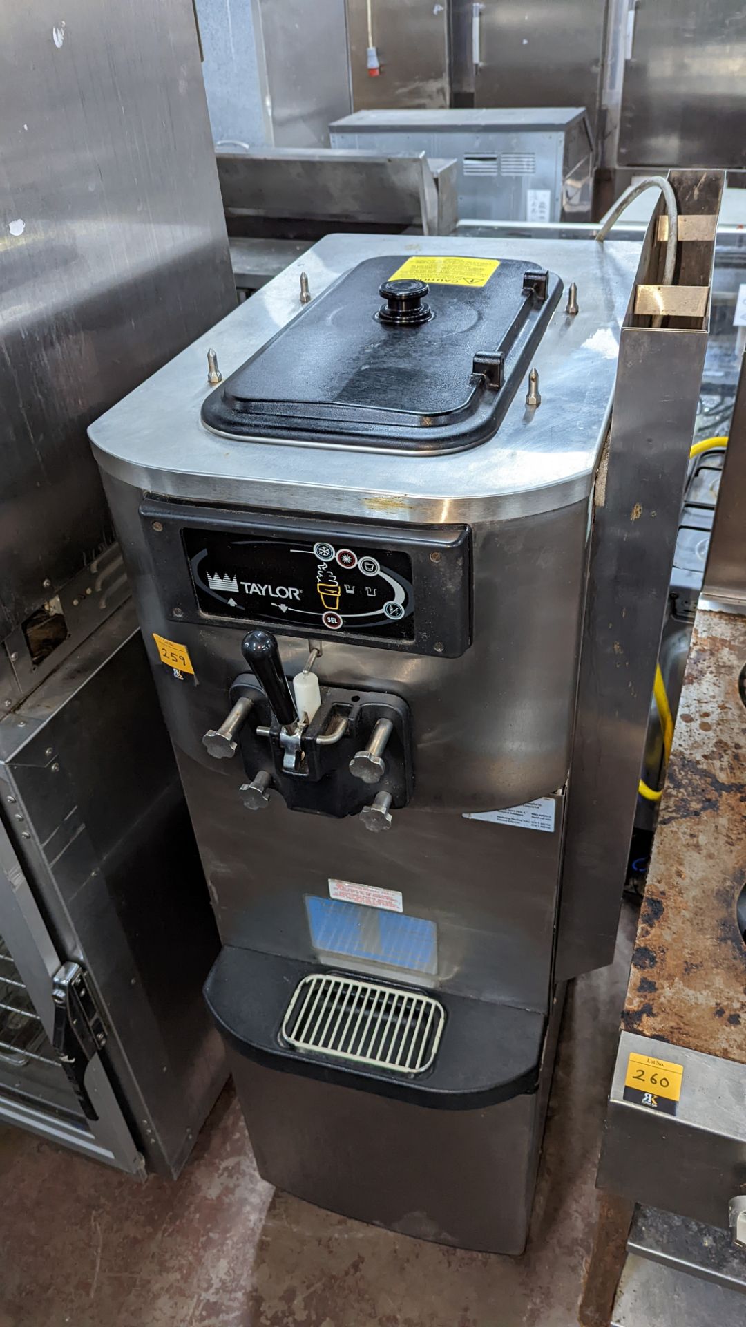 Taylor mobile stainless steel floor standing soft serve ice cream machine model C709-40 - Image 8 of 8