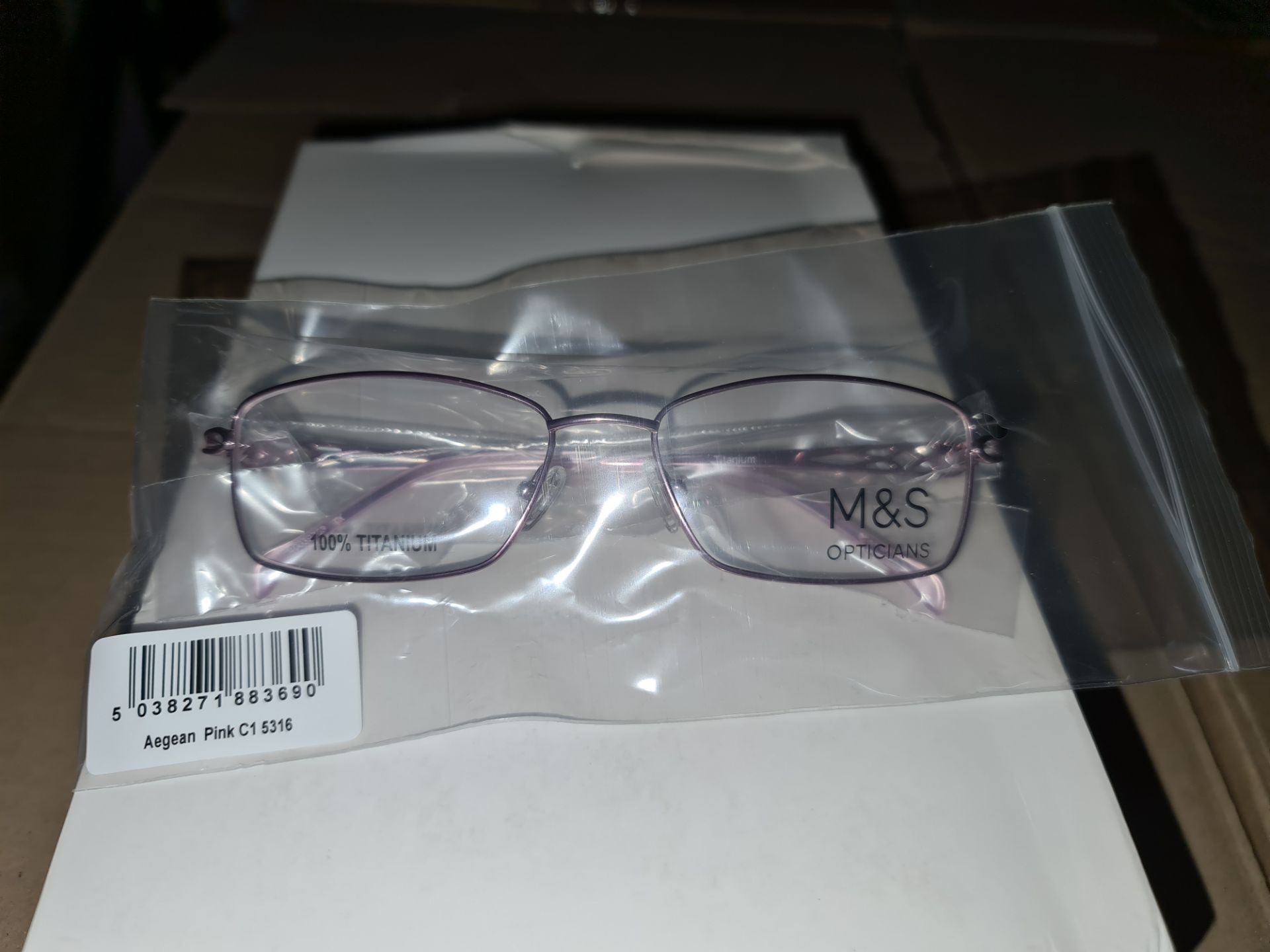 440,000 Prescription Glasses Frames: The total stock of frames from DD Frames Ltd in administration - Image 102 of 221