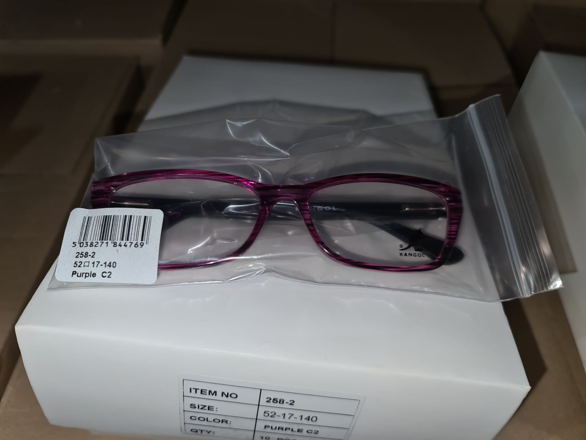 440,000 Prescription Glasses Frames: The total stock of frames from DD Frames Ltd in administration - Image 118 of 221
