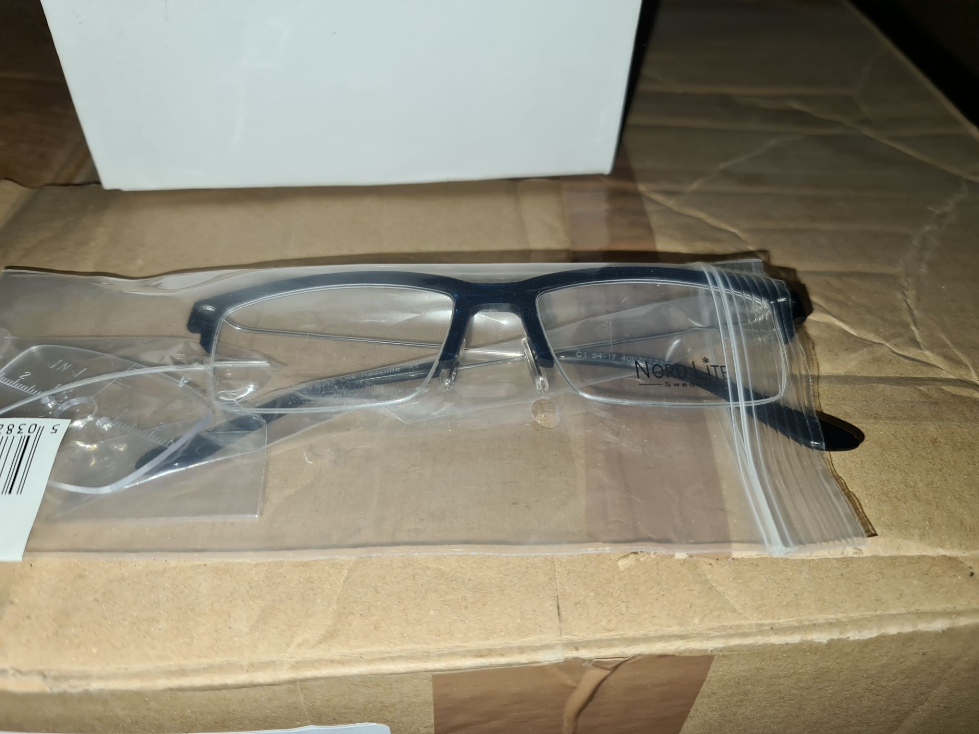 440,000 Prescription Glasses Frames: The total stock of frames from DD Frames Ltd in administration - Image 124 of 221