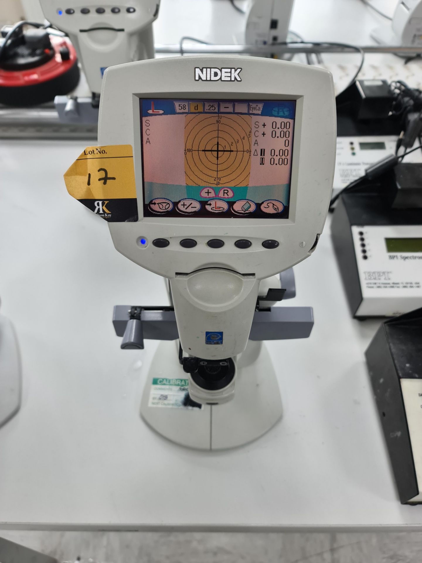Nidek Auto Lensmeter model LM-600PD