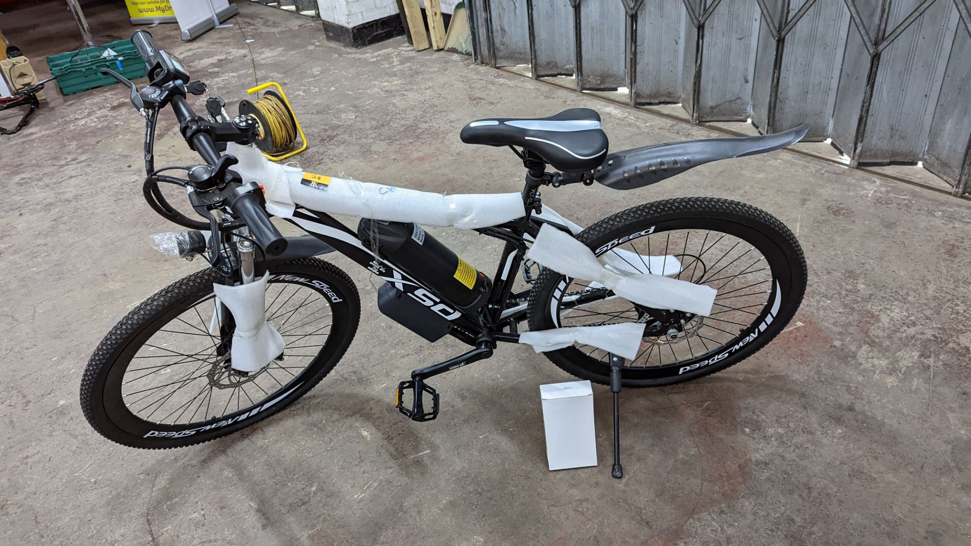 XSD FTX Sport MTB 7.5 Racing electric bike with Shimano Tourney TZ gears. Includes 36v 12AH battery, - Image 4 of 22